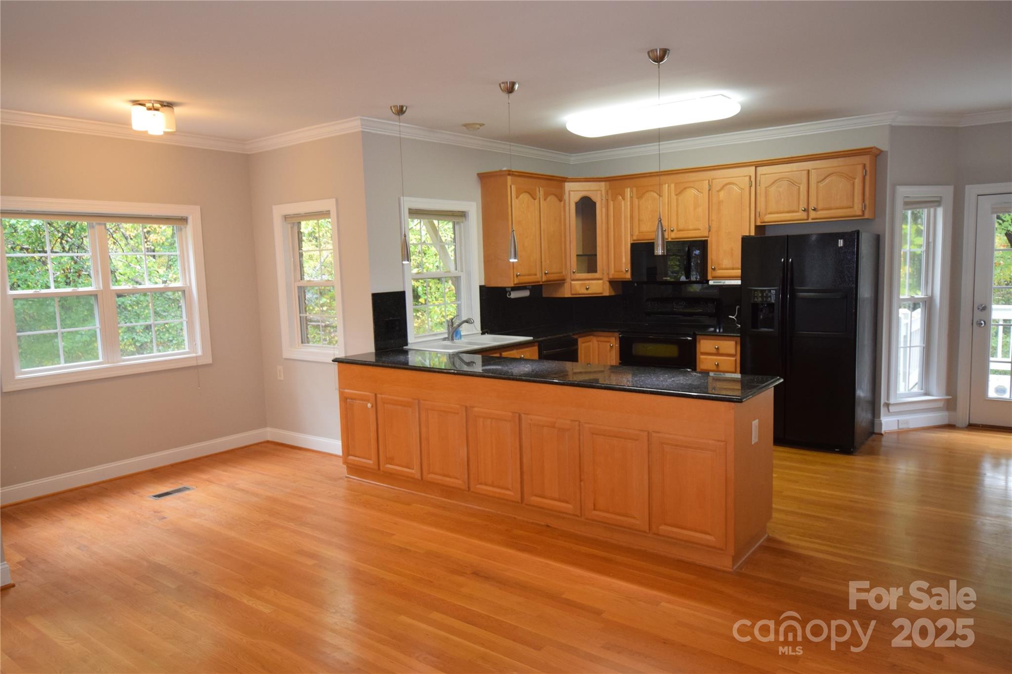 809 Pine Forest Road — Charlotte