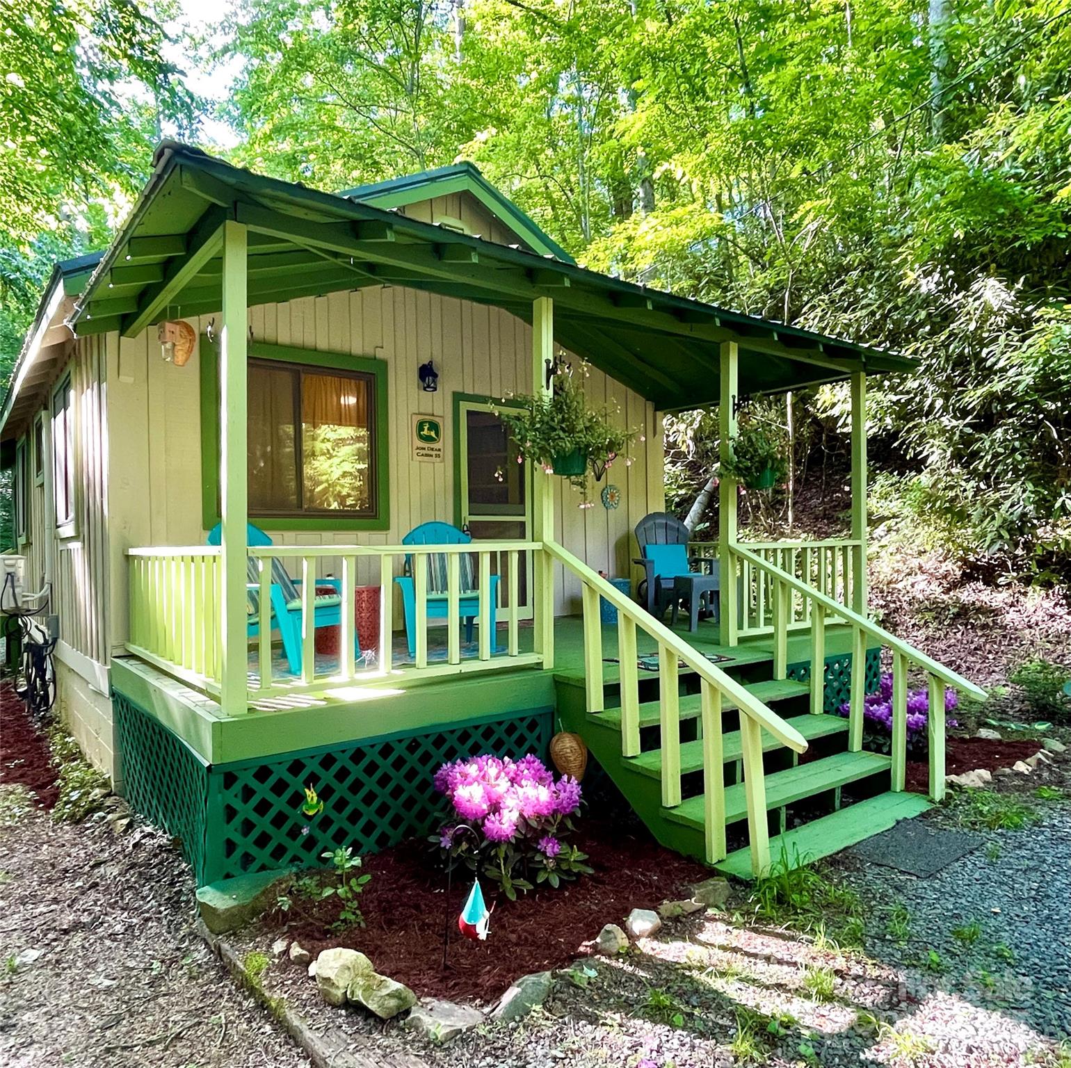 180 Valley Lane — Bryson City