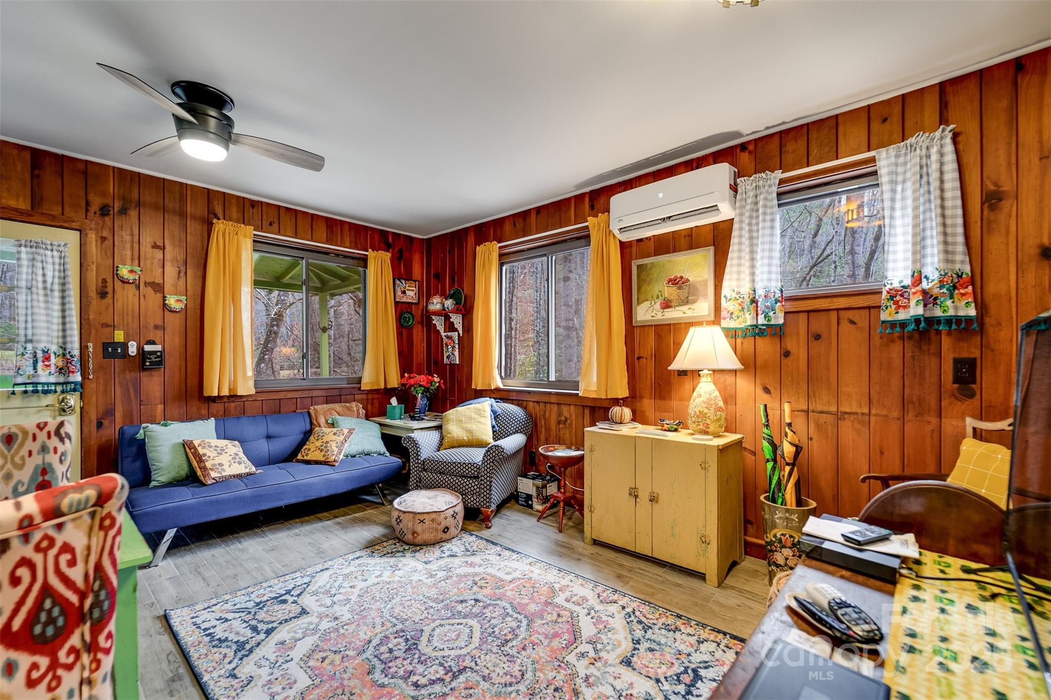 180 Valley Lane — Bryson City