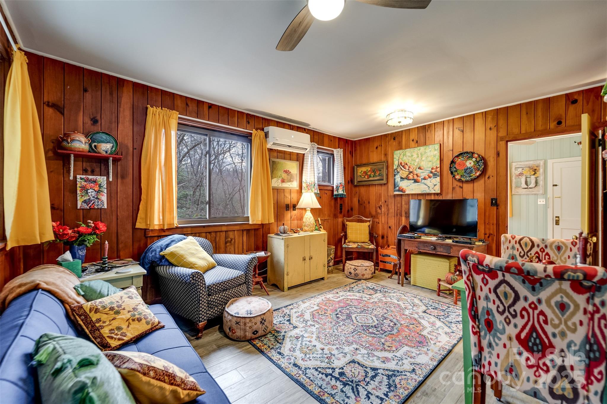 180 Valley Lane — Bryson City