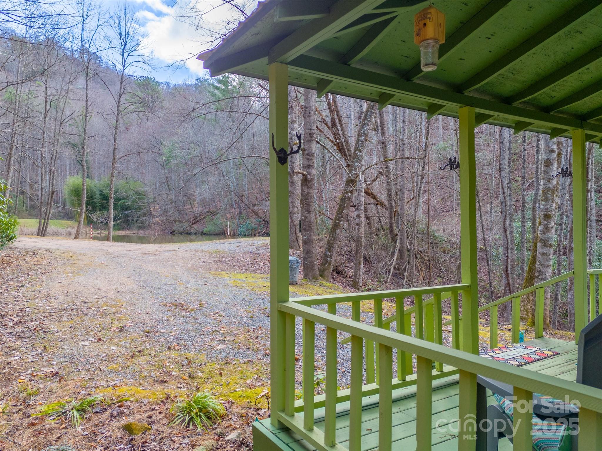180 Valley Lane — Bryson City