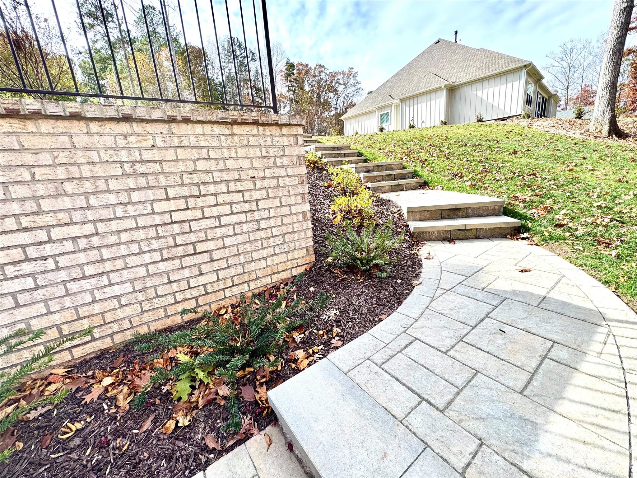 959 Tamary Way — Landis