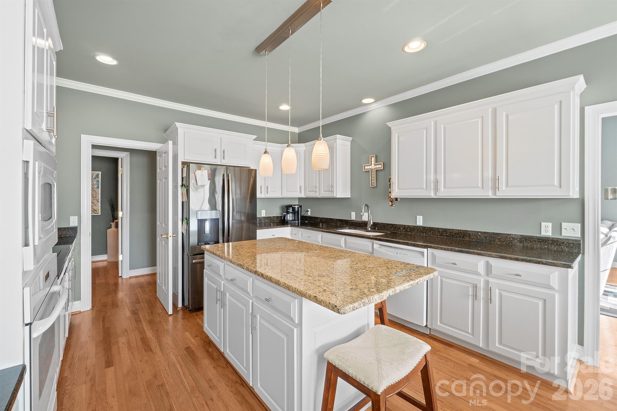 2425 Birdie Lane NE — Conover