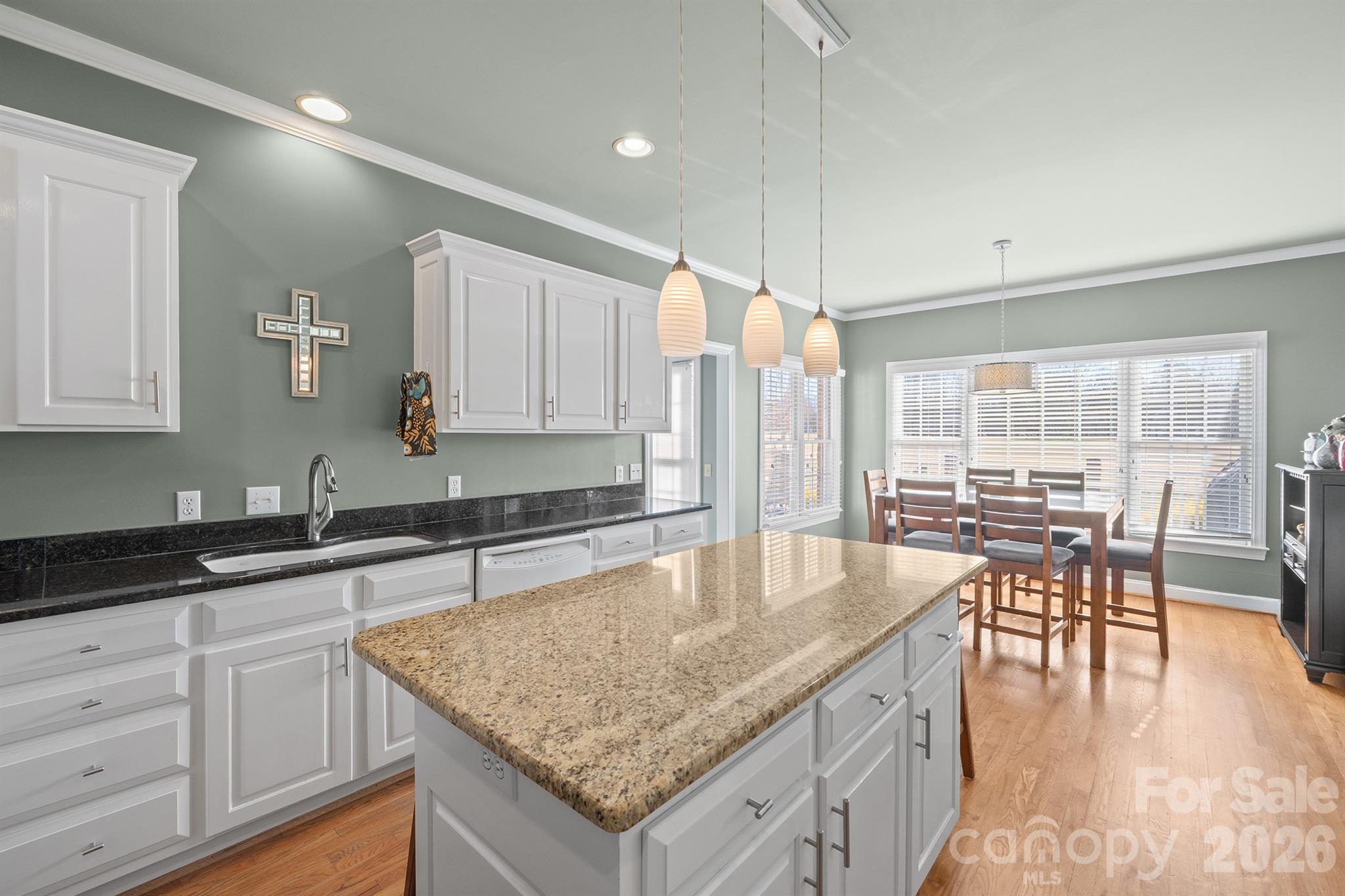 2425 Birdie Lane NE — Conover