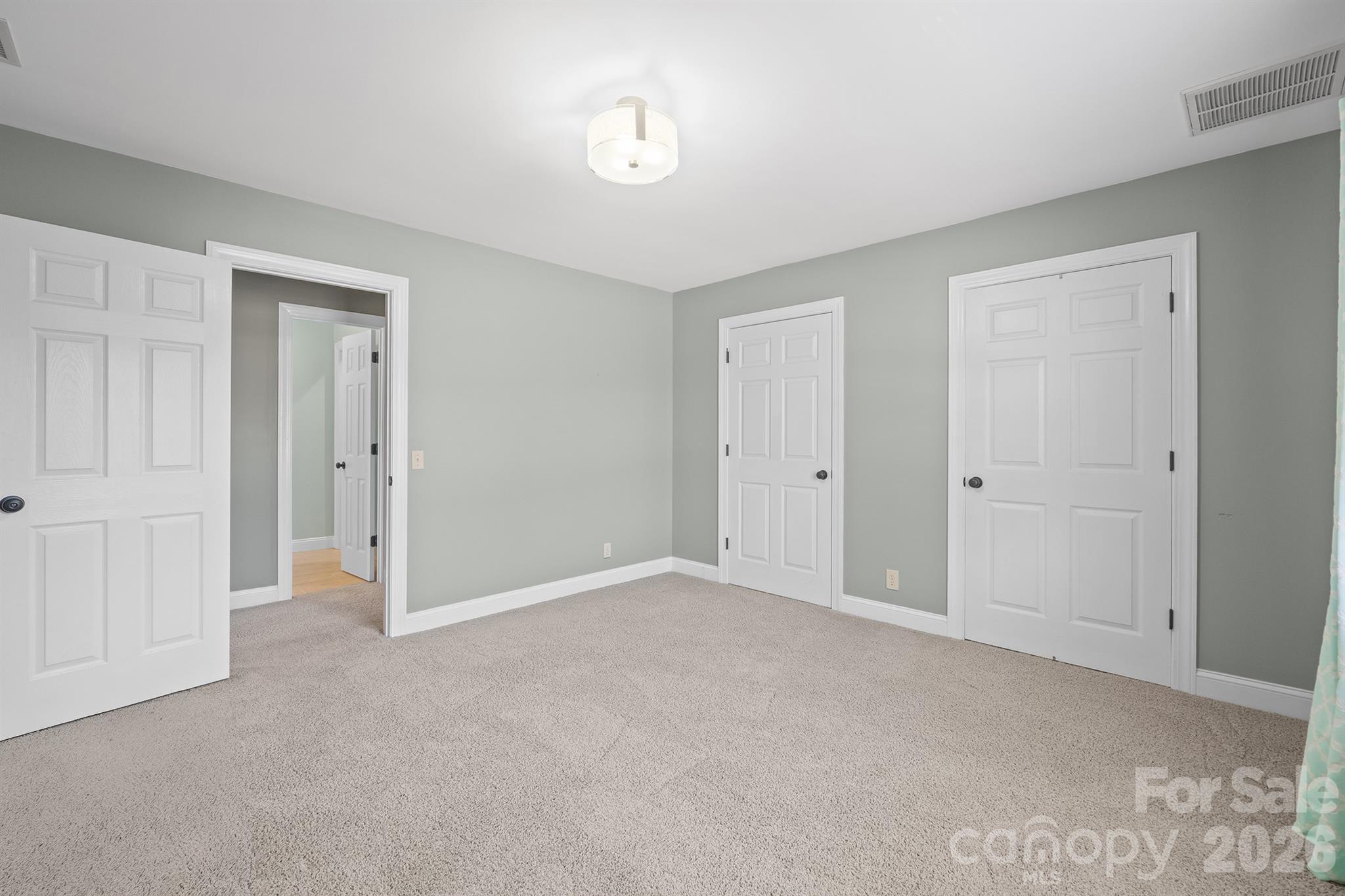 2425 Birdie Lane NE — Conover