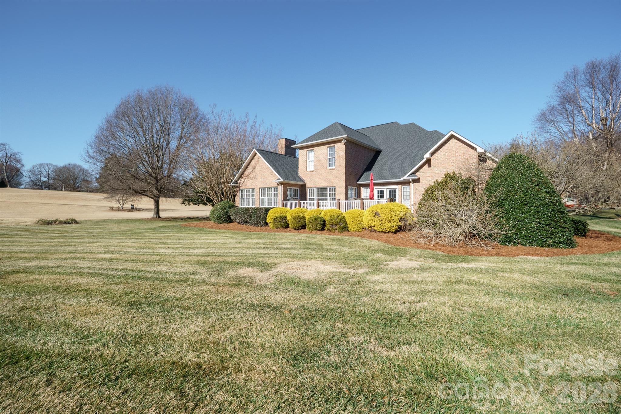 2425 Birdie Lane NE — Conover