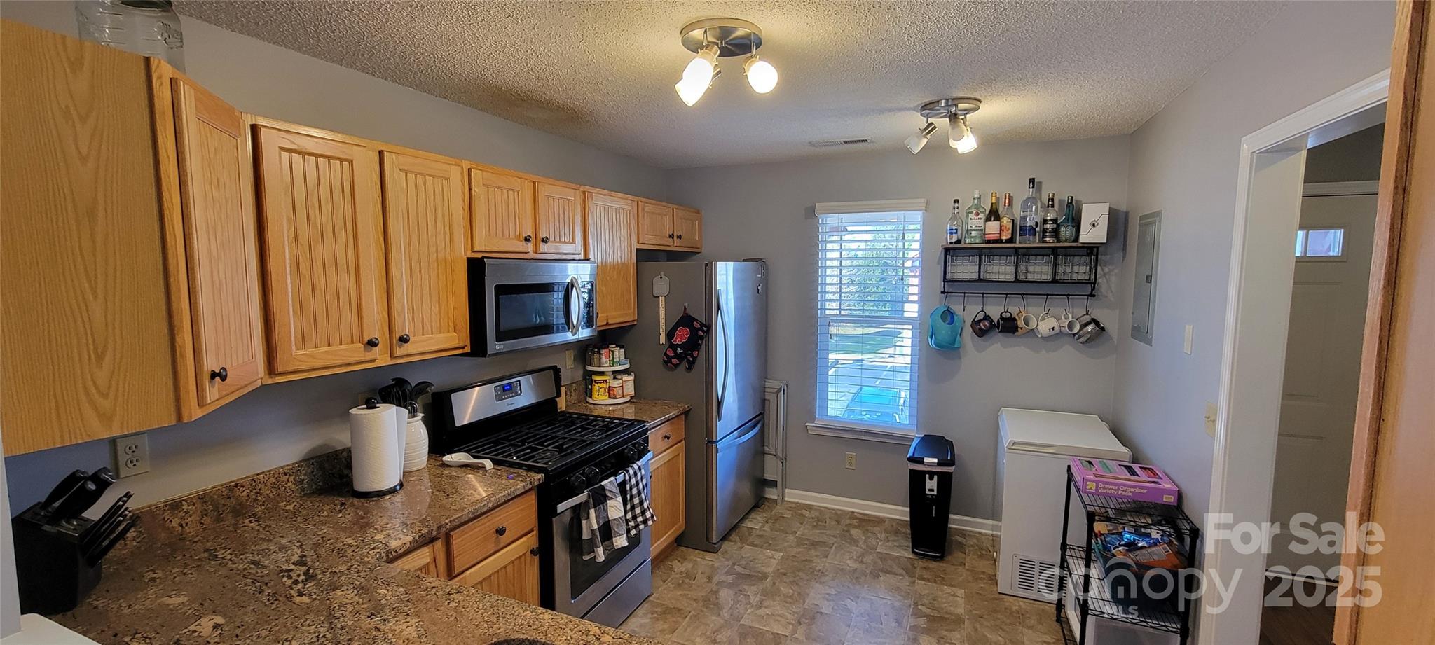 2306 Deermouse Way — Hendersonville