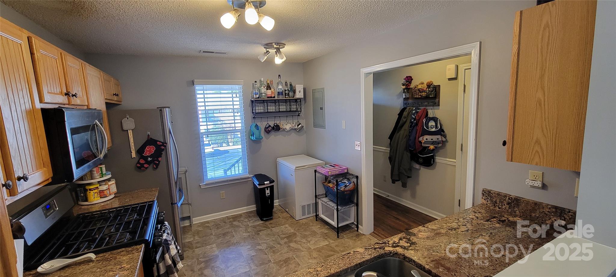 2306 Deermouse Way — Hendersonville