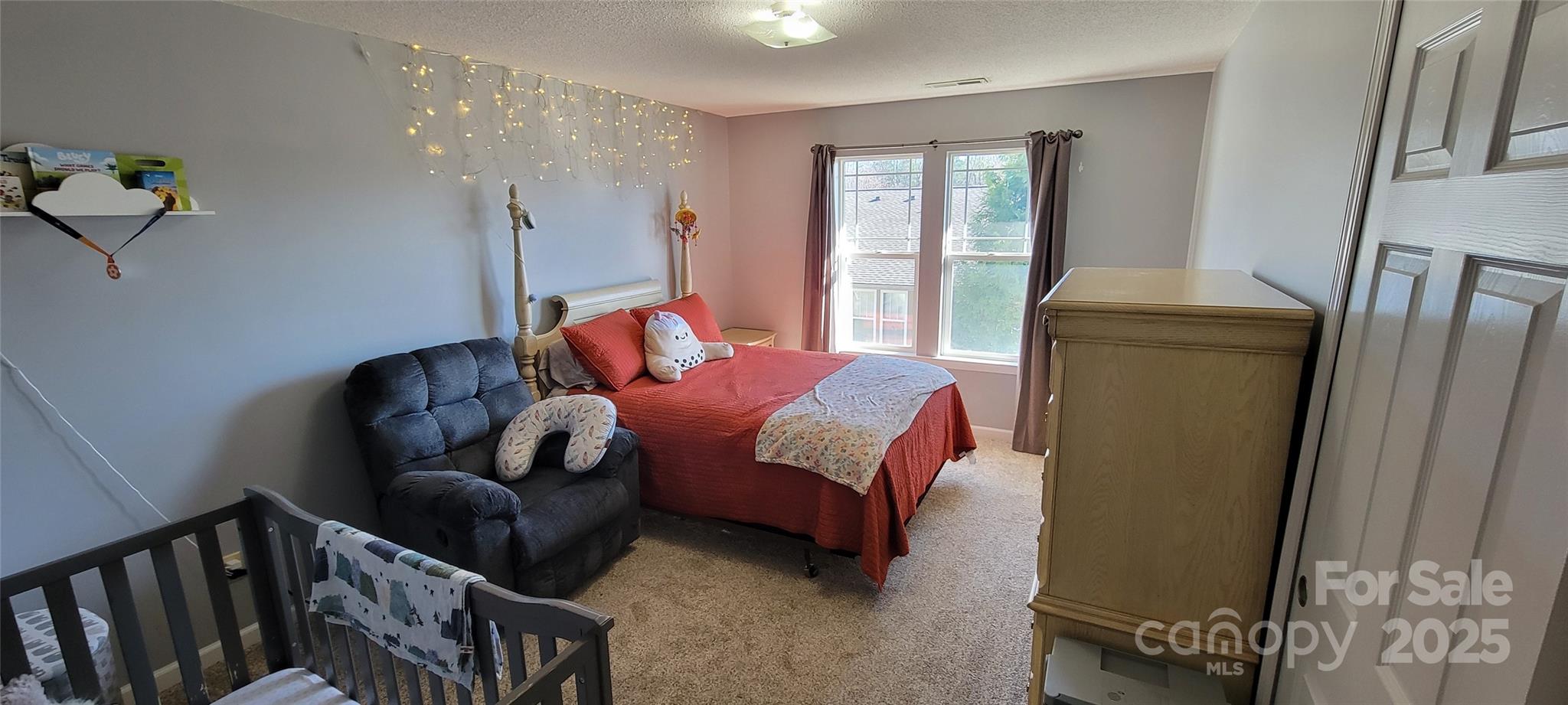 2306 Deermouse Way — Hendersonville