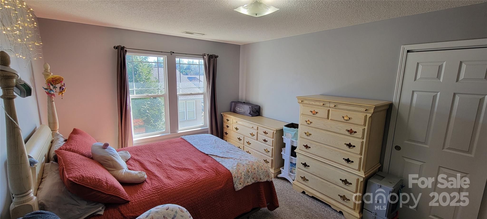 2306 Deermouse Way — Hendersonville