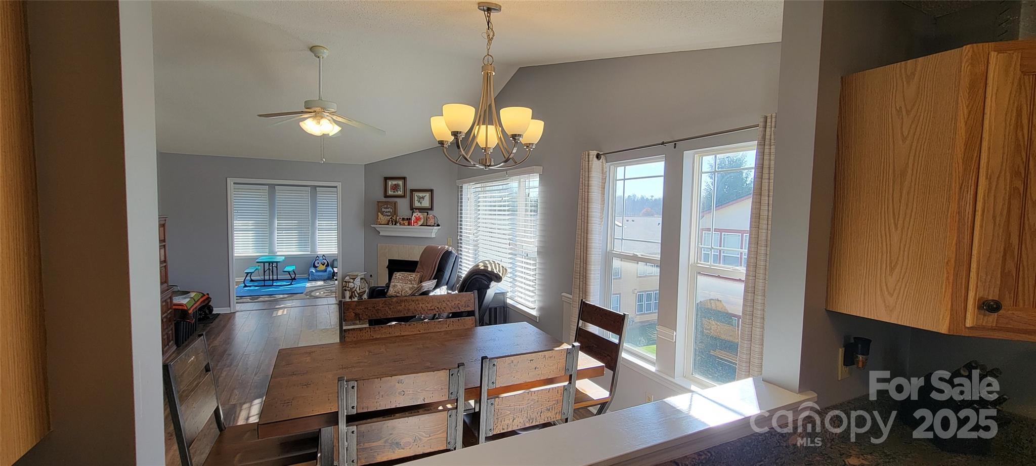 2306 Deermouse Way — Hendersonville