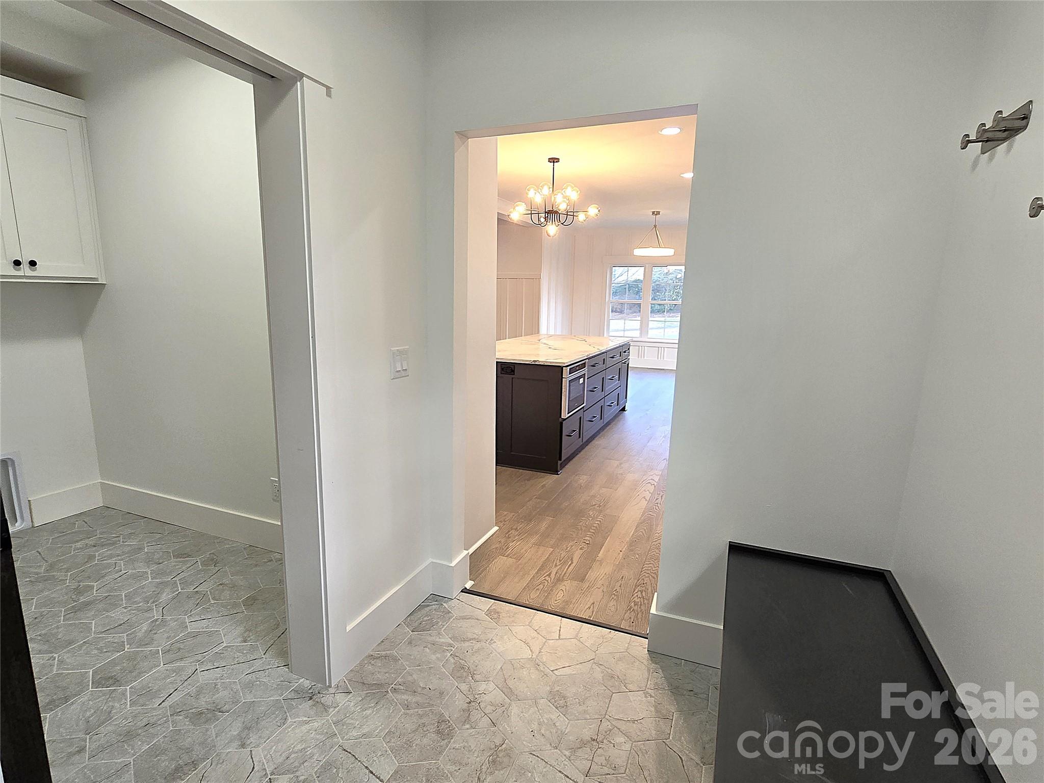 496 19th Avenue Circle NW — Hickory