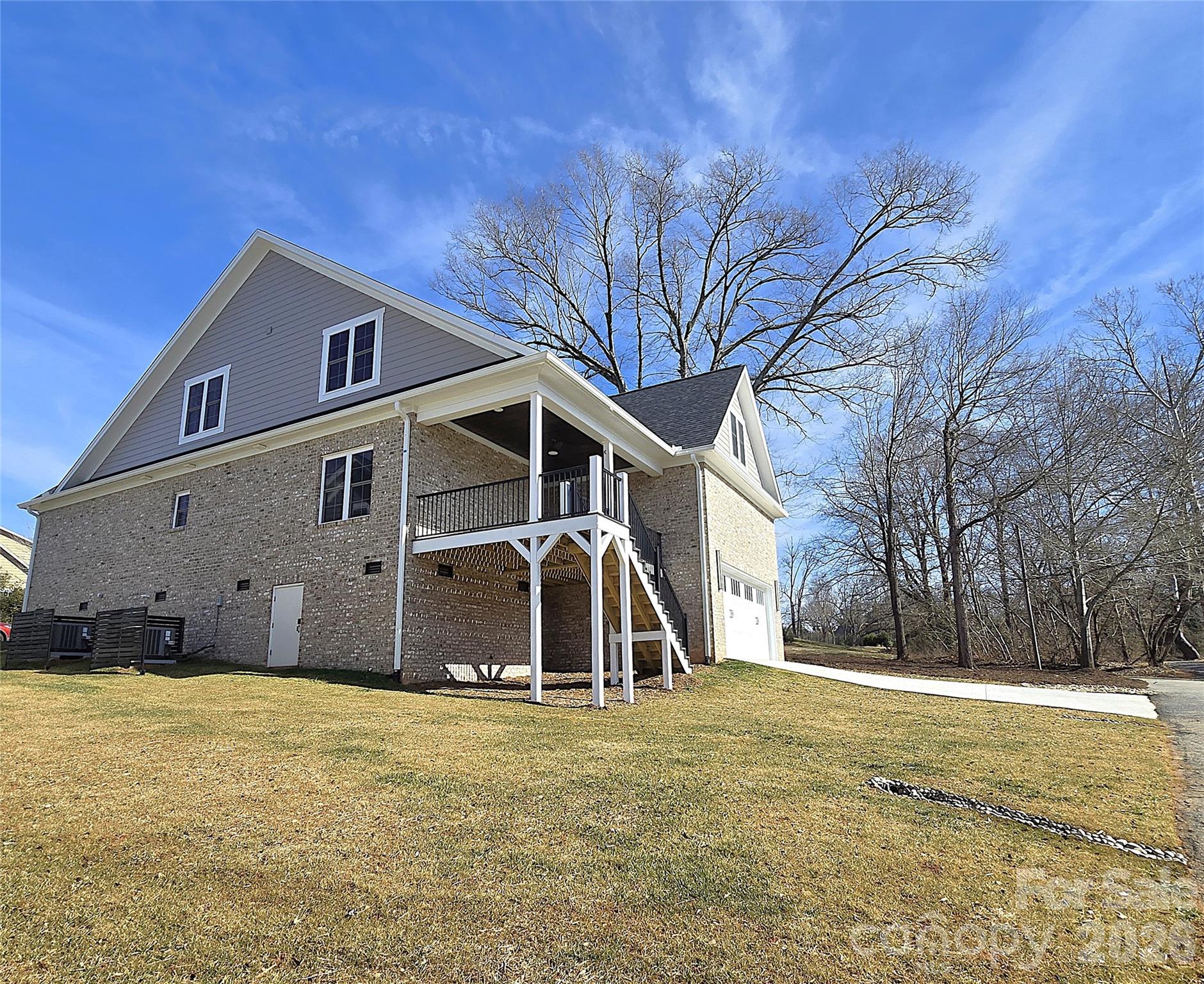 496 19th Avenue Circle NW — Hickory