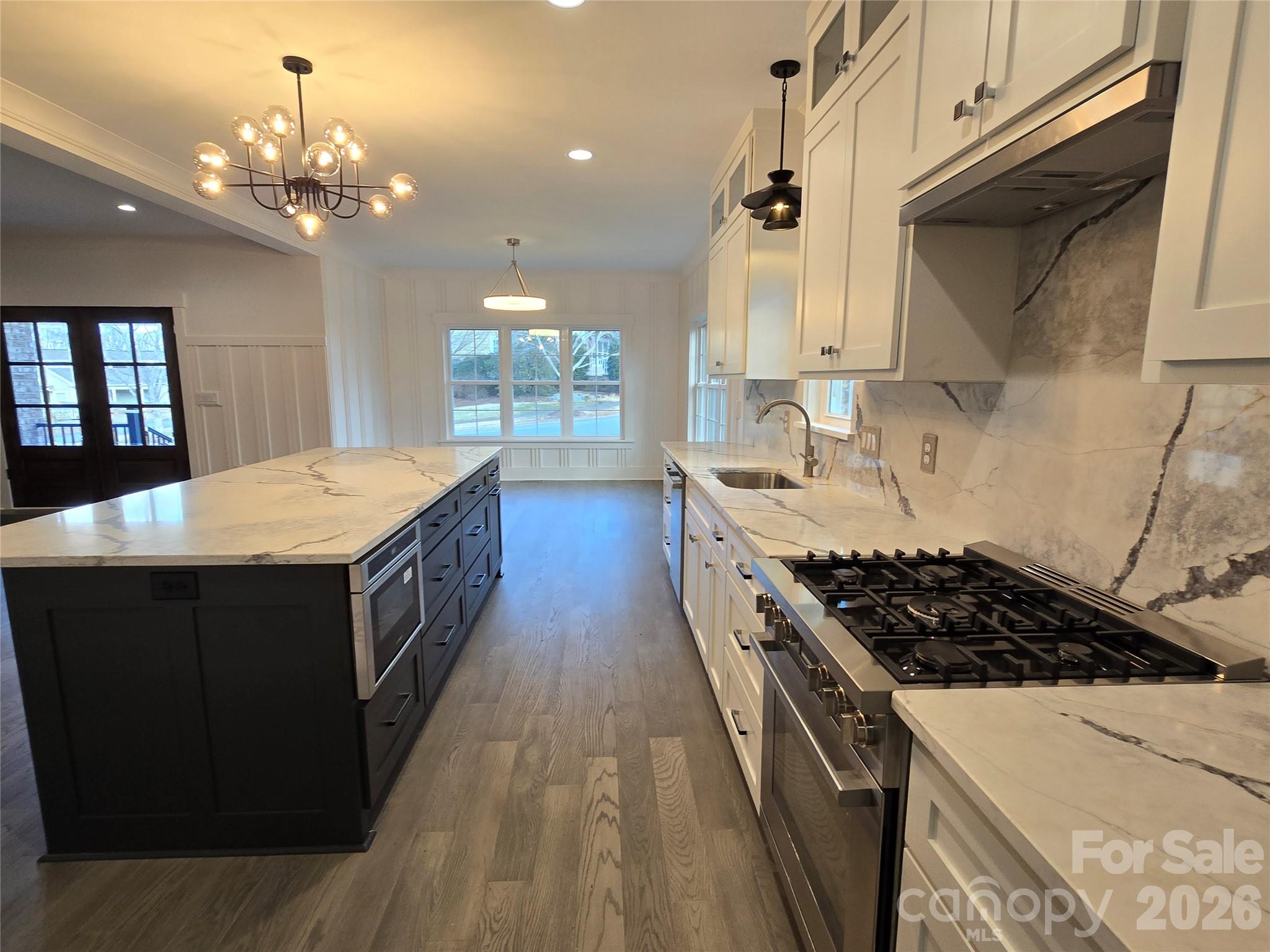 496 19th Avenue Circle NW — Hickory