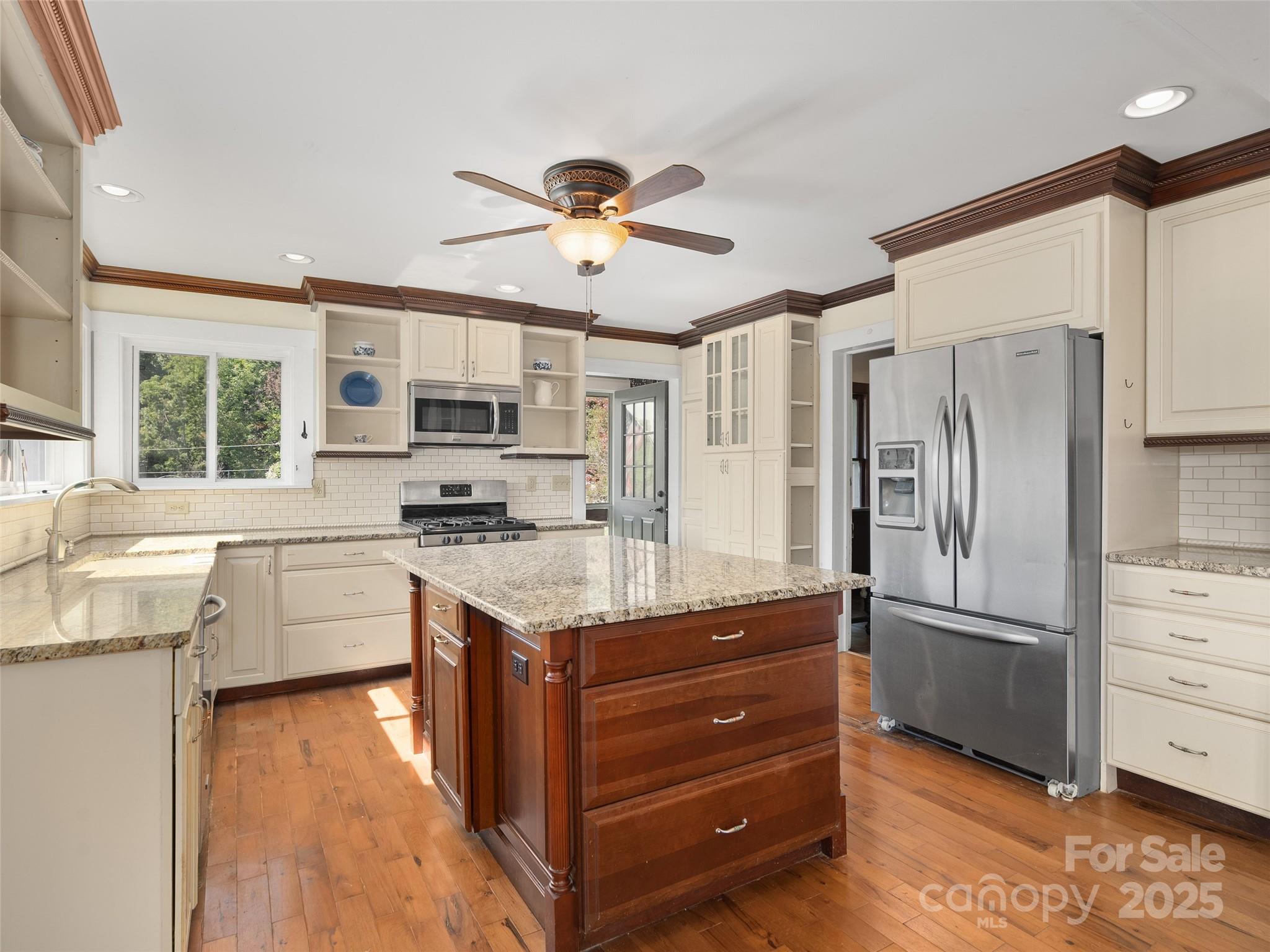 4912 Pigeon Road — Waynesville