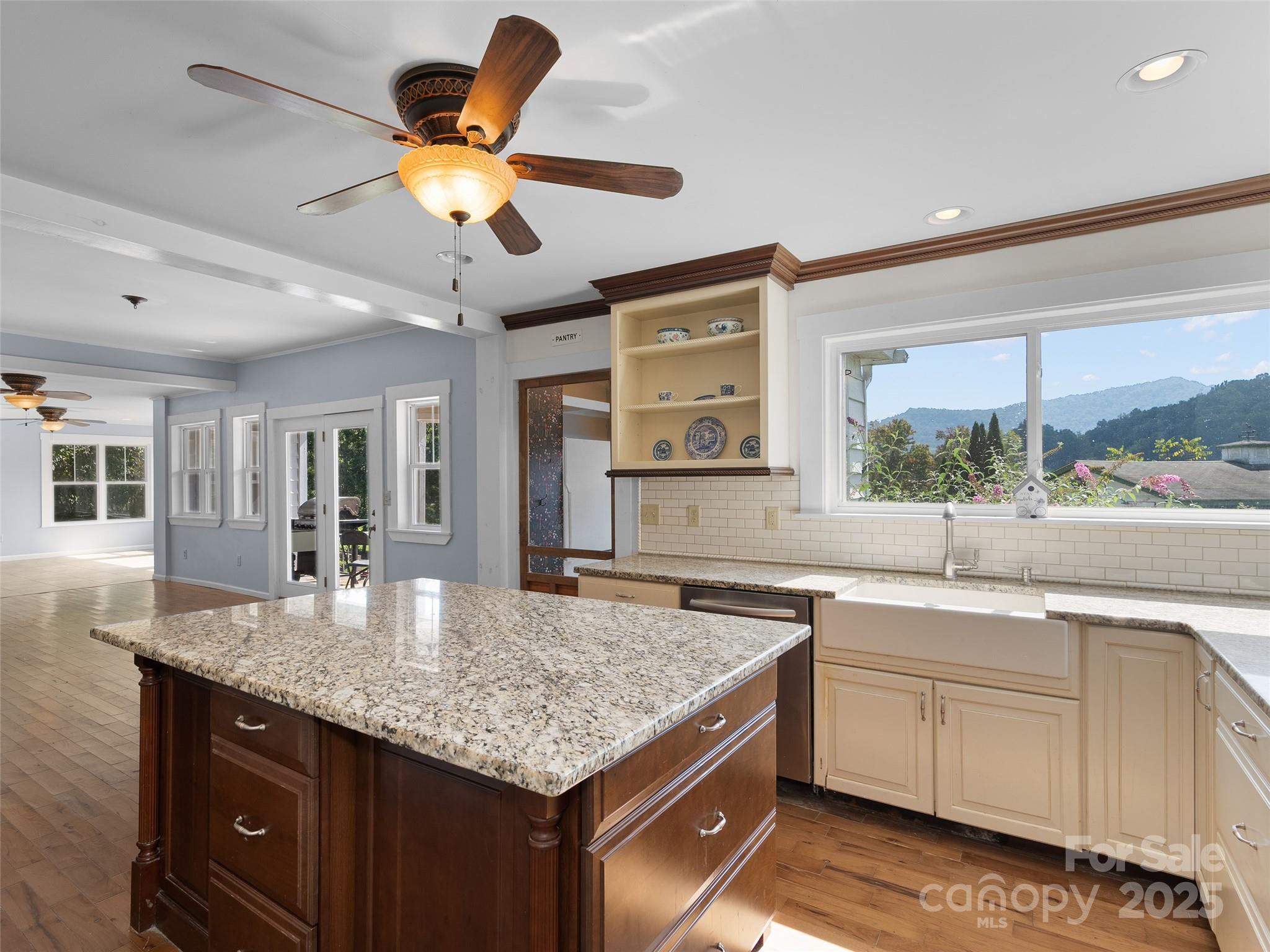 4912 Pigeon Road — Waynesville