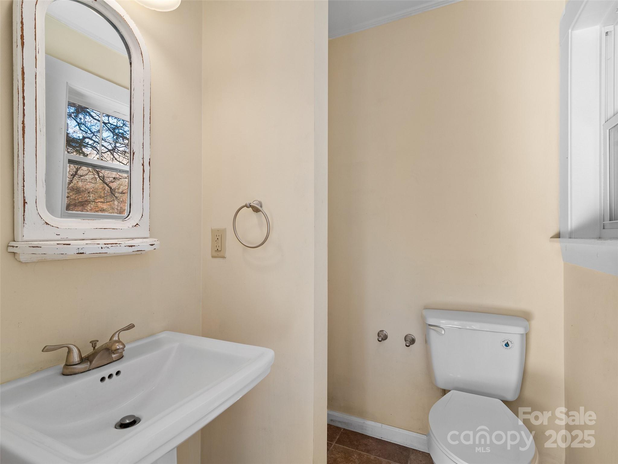 4912 Pigeon Road — Waynesville