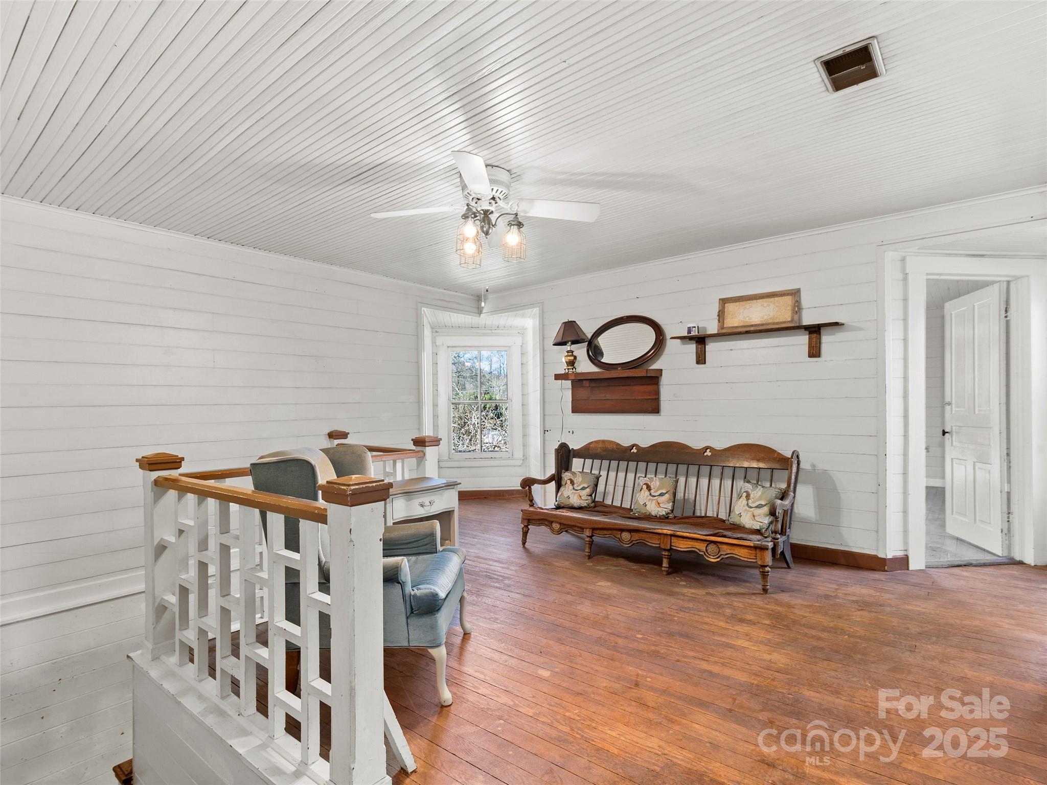 4912 Pigeon Road — Waynesville