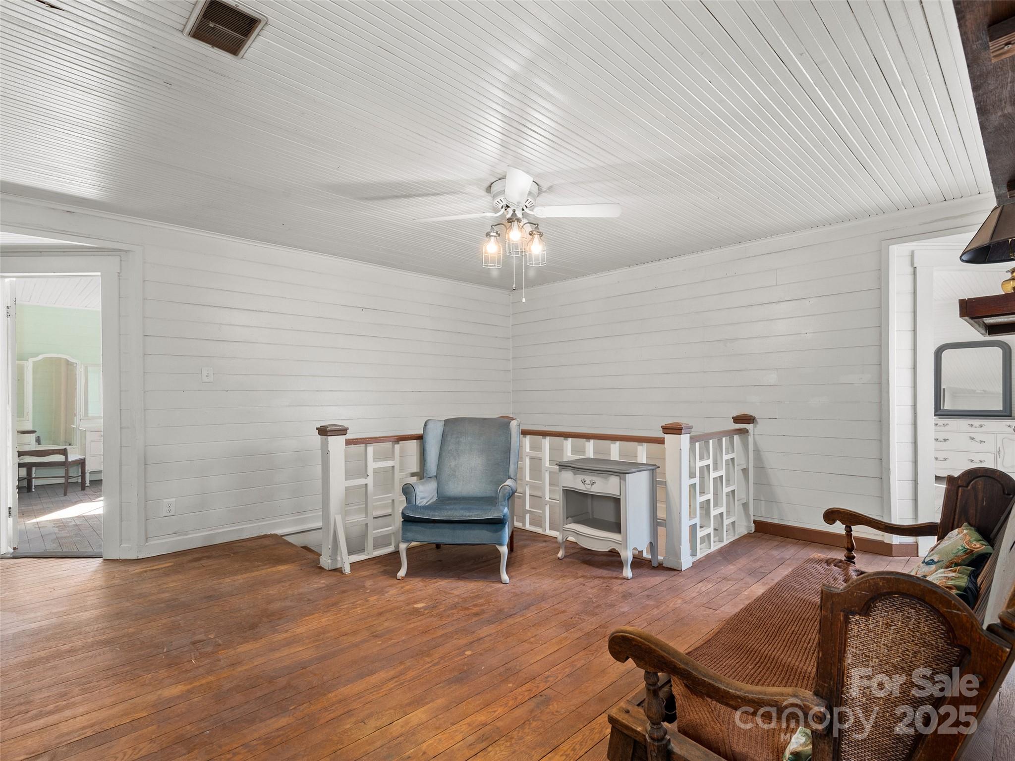 4912 Pigeon Road — Waynesville