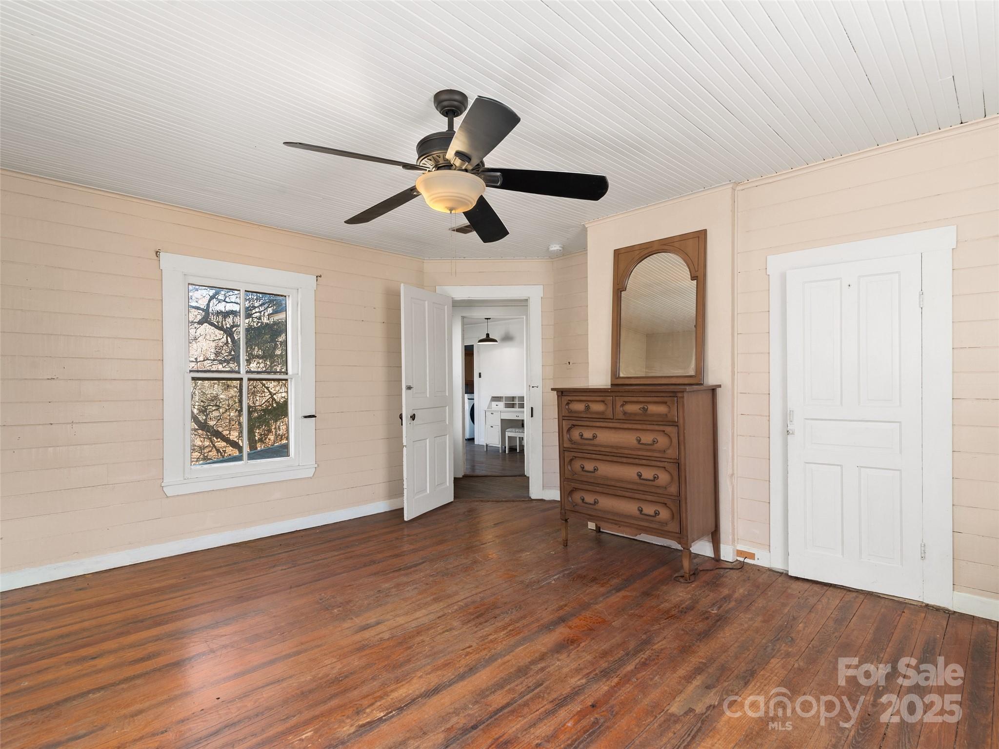 4912 Pigeon Road — Waynesville