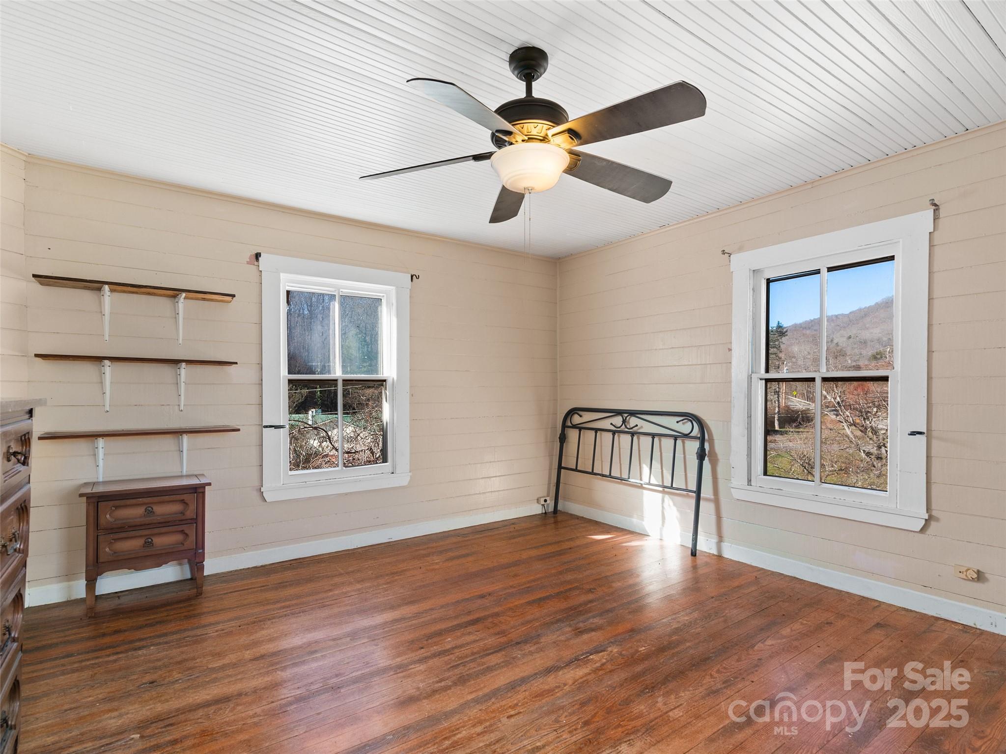 4912 Pigeon Road — Waynesville