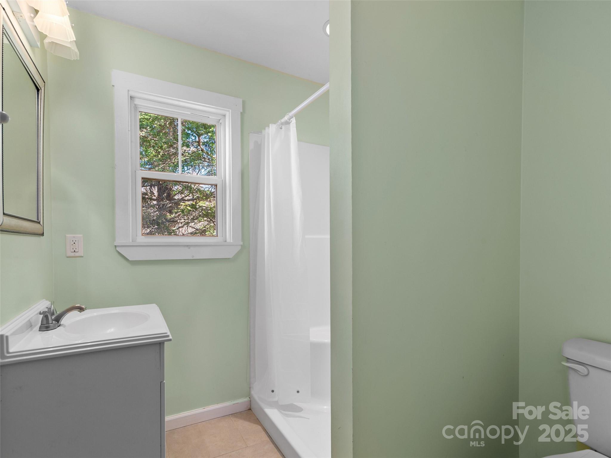 4912 Pigeon Road — Waynesville