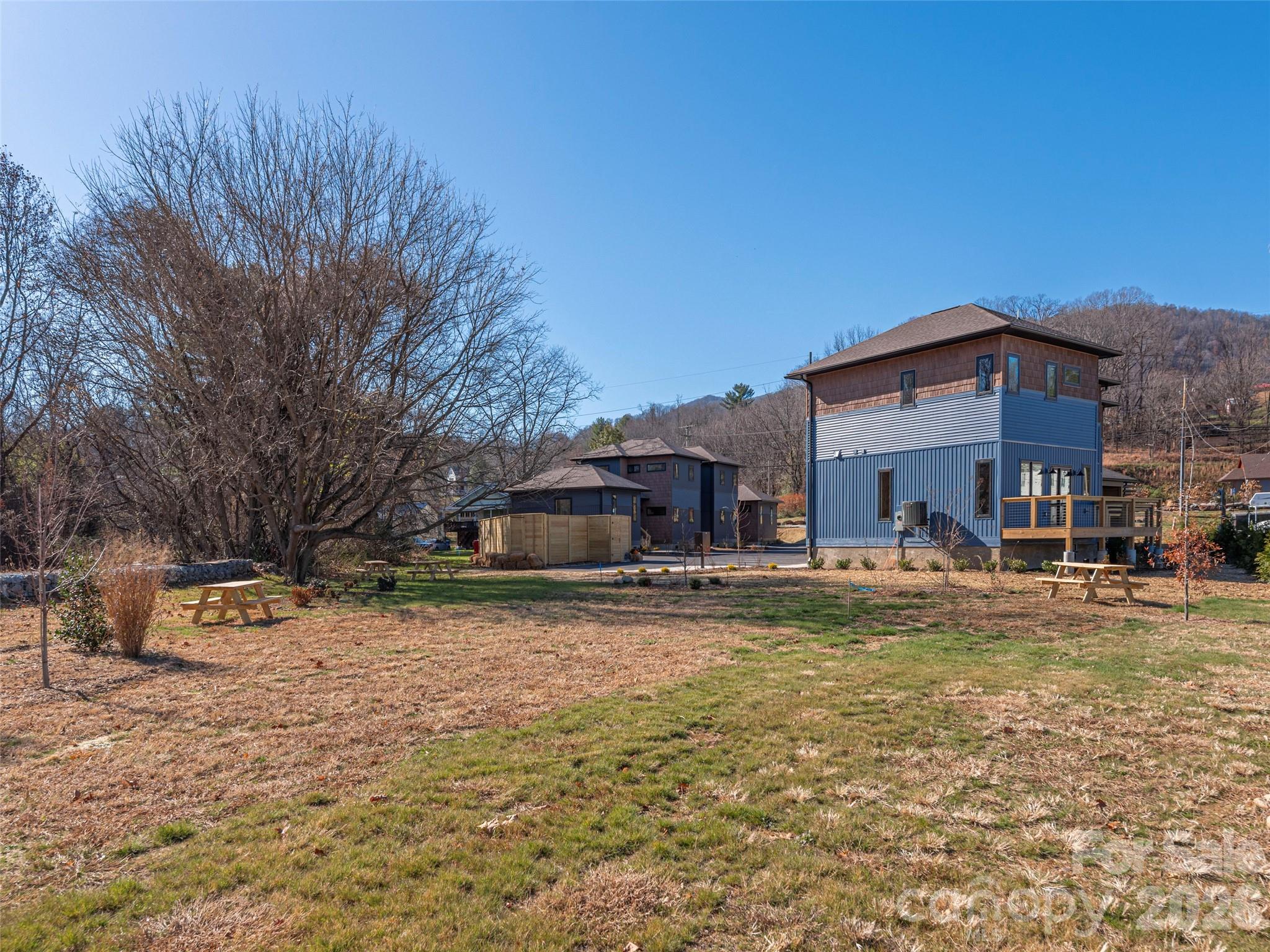 41 Leap Frog Park — Waynesville