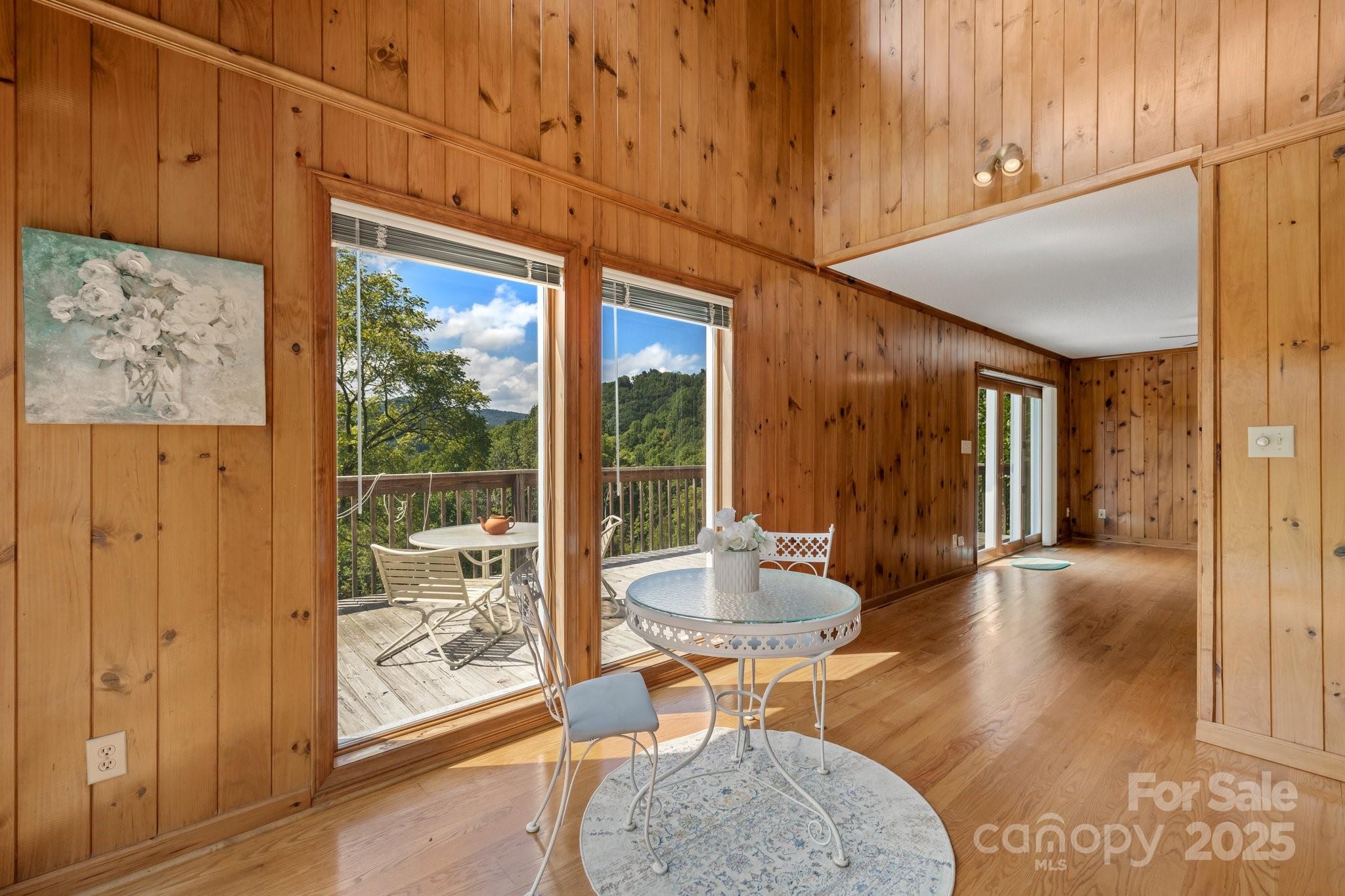 505 Old Home Place Drive — Marshall