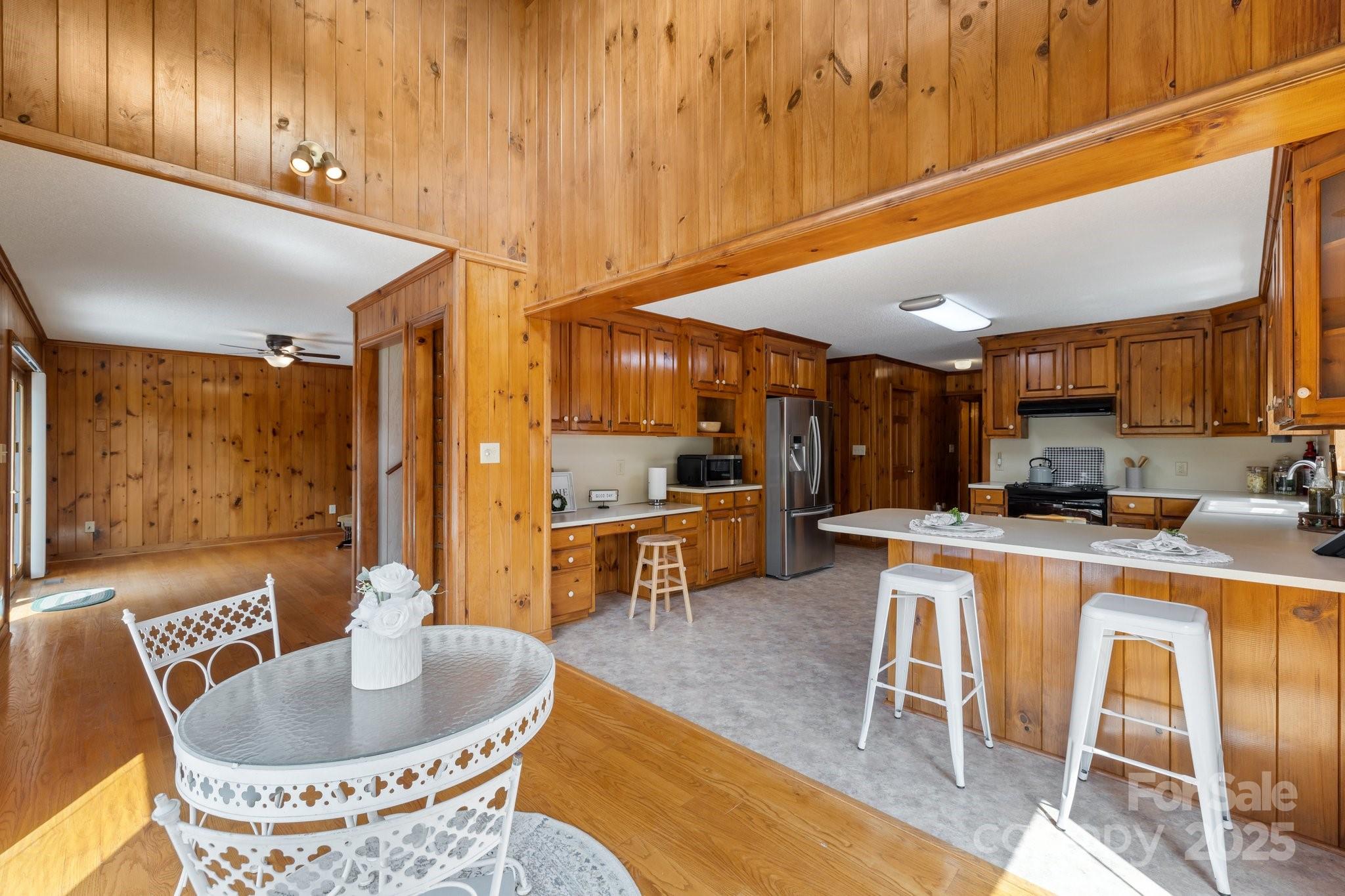 505 Old Home Place Drive — Marshall