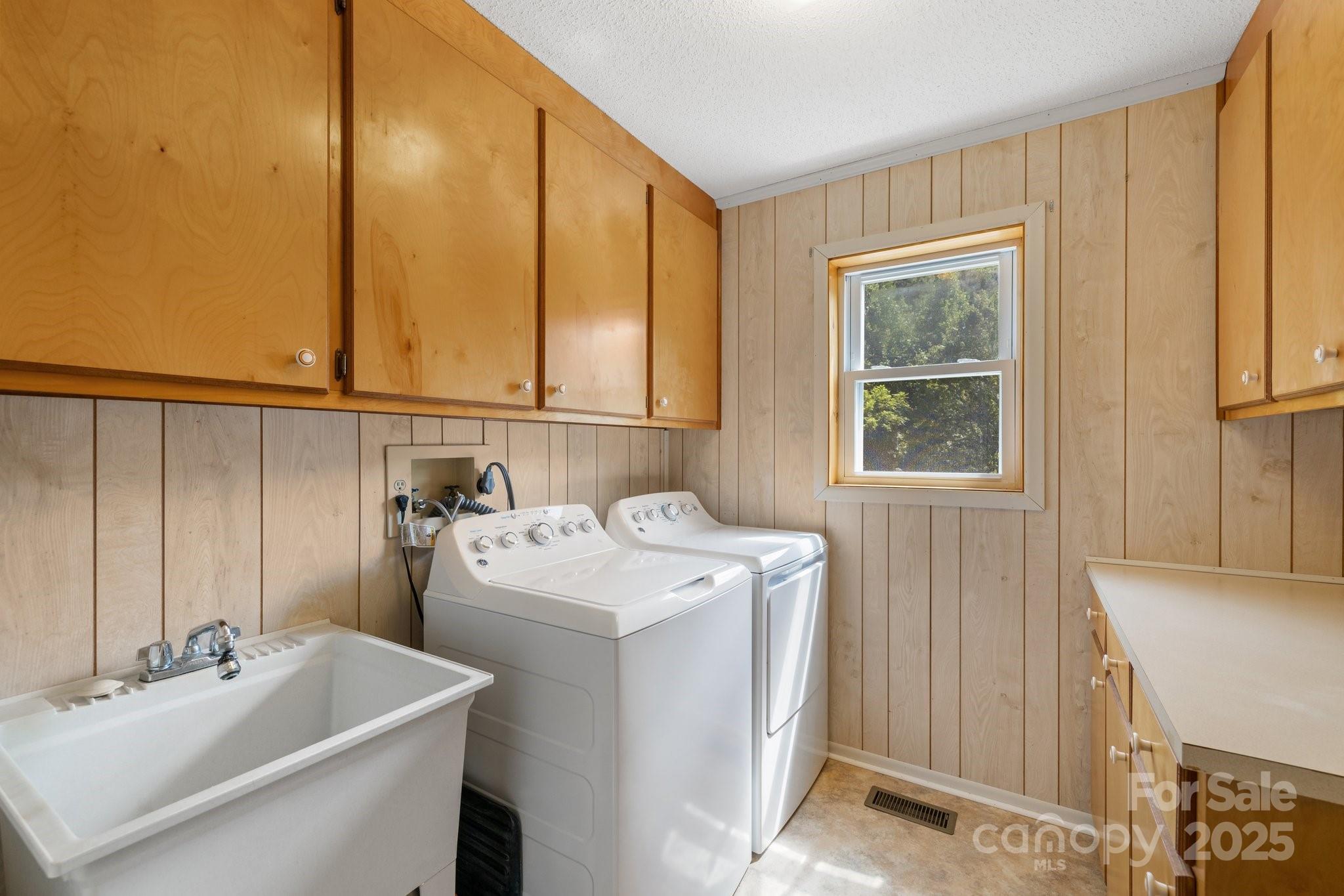 505 Old Home Place Drive — Marshall