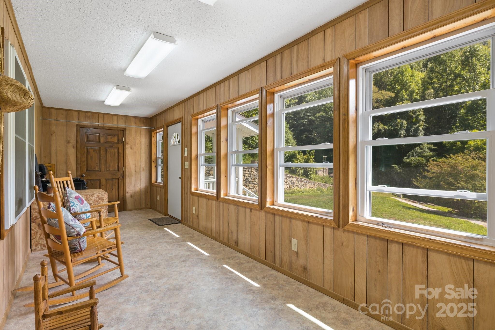 505 Old Home Place Drive — Marshall