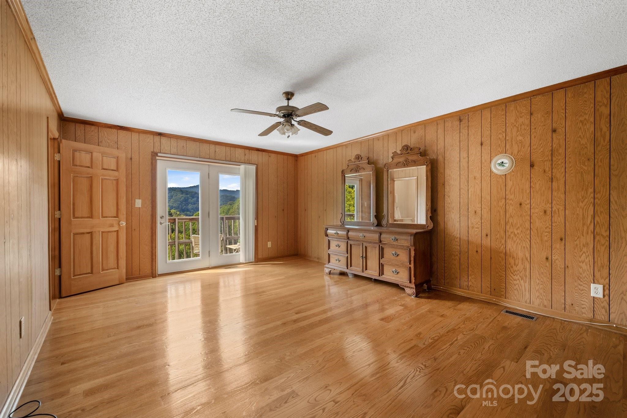 505 Old Home Place Drive — Marshall