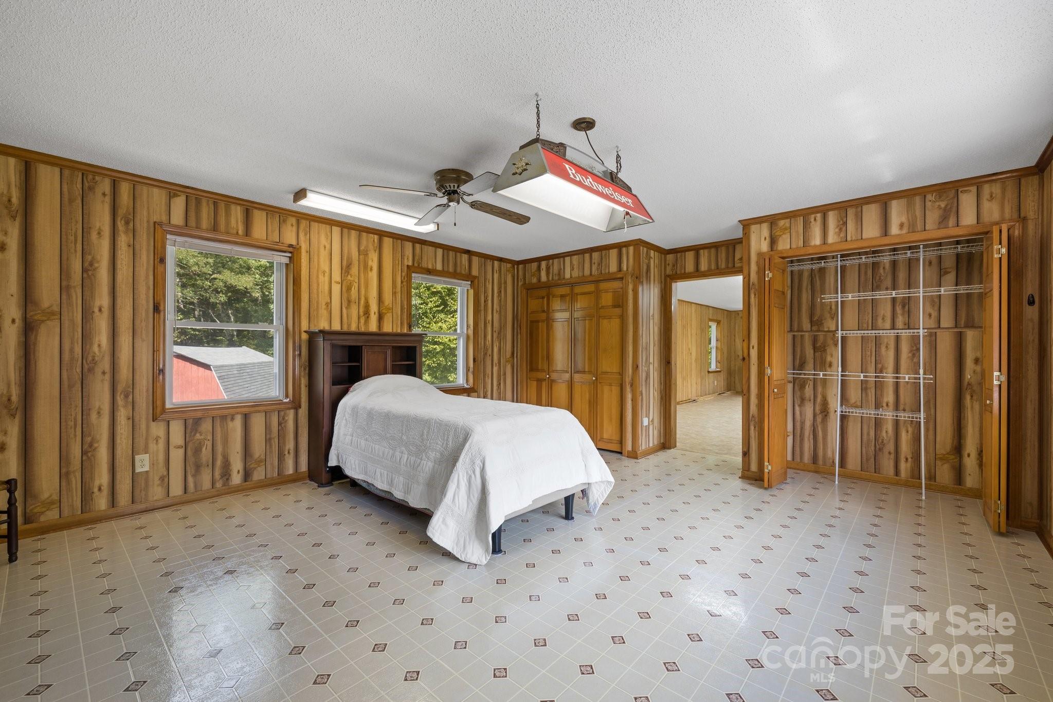 505 Old Home Place Drive — Marshall