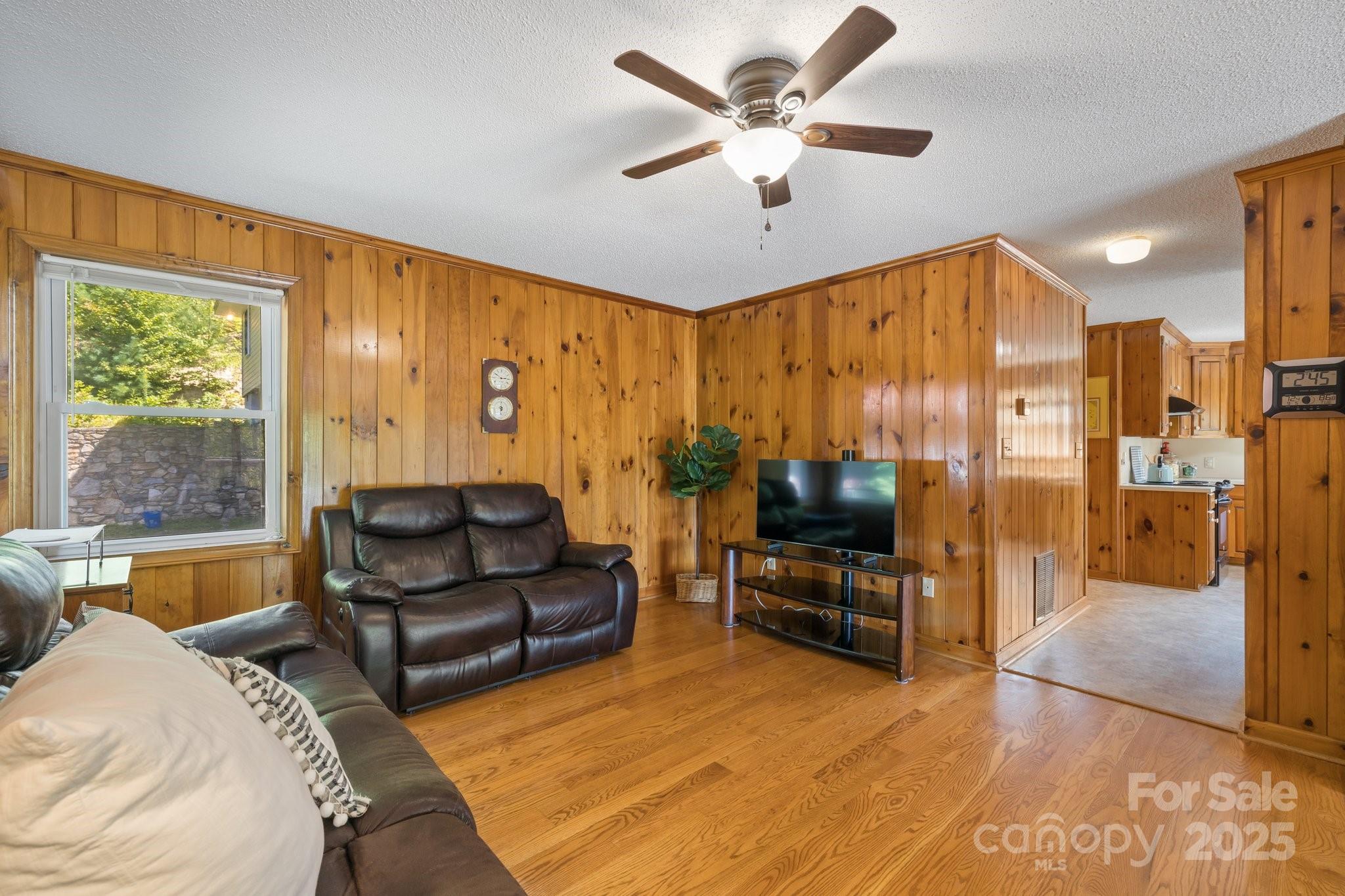 505 Old Home Place Drive — Marshall