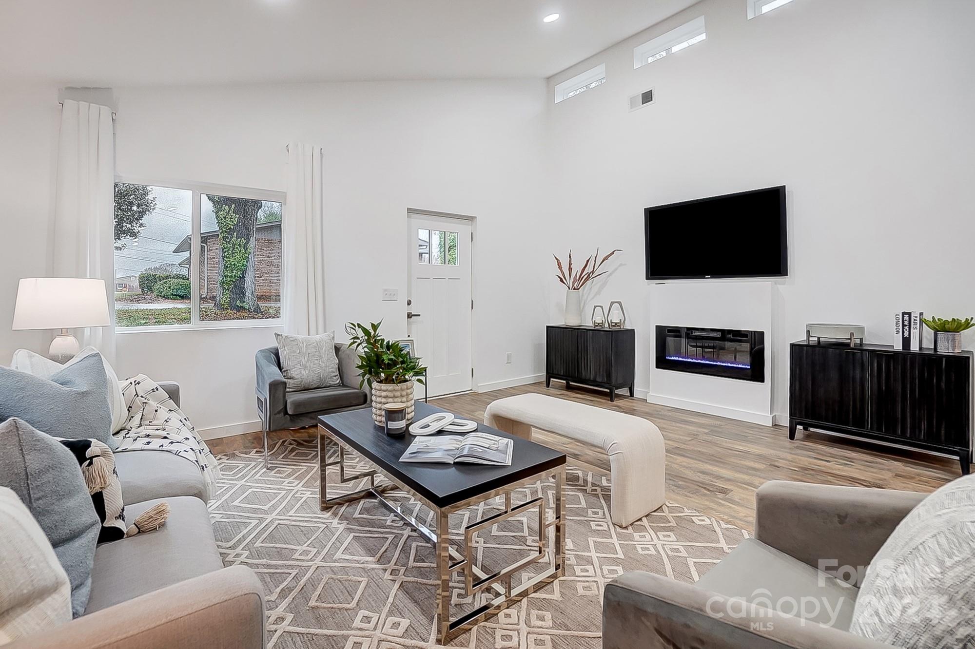 1410 Deborah Circle — Shelby