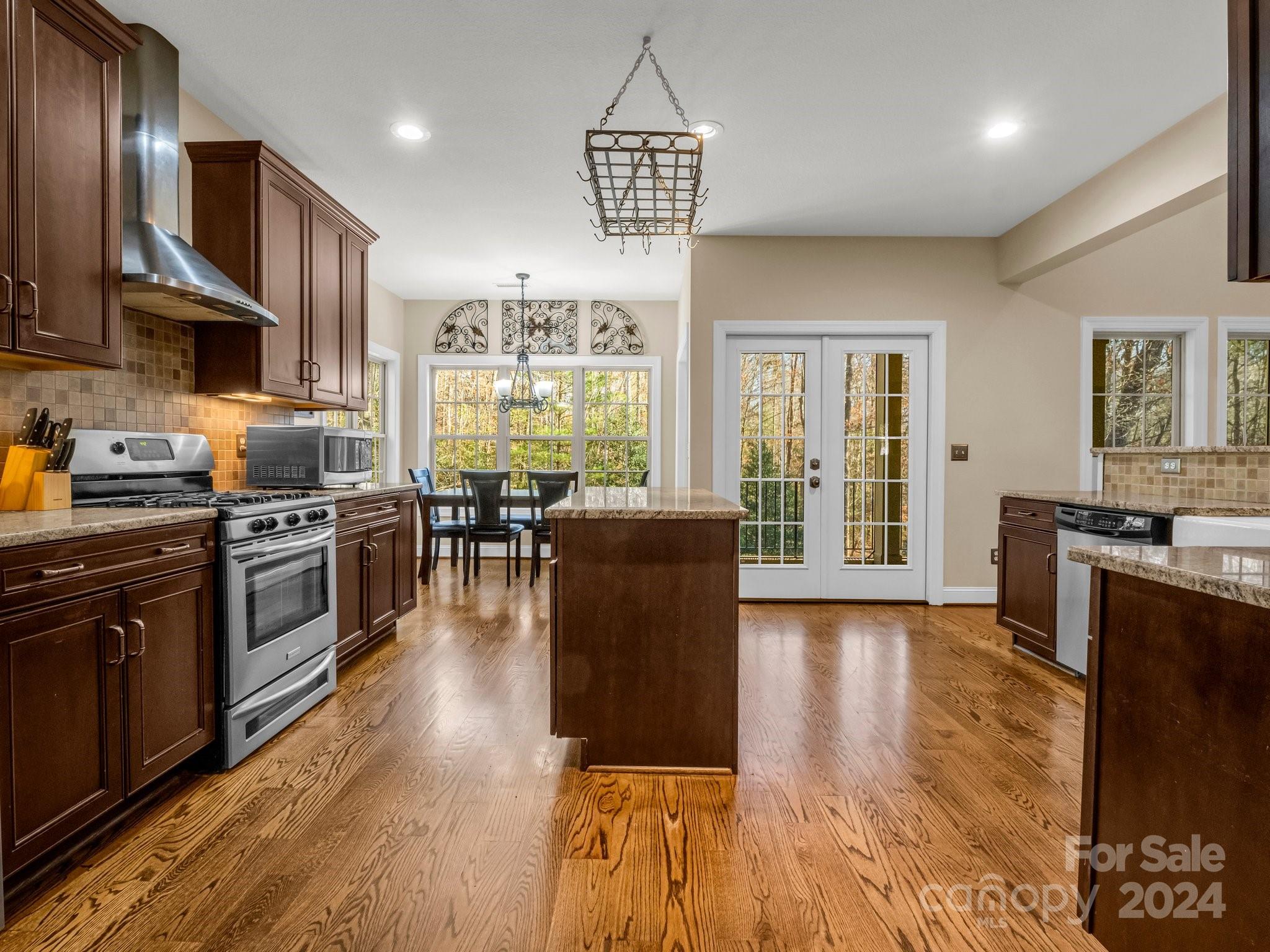 148 Courtland Court — Lake Lure
