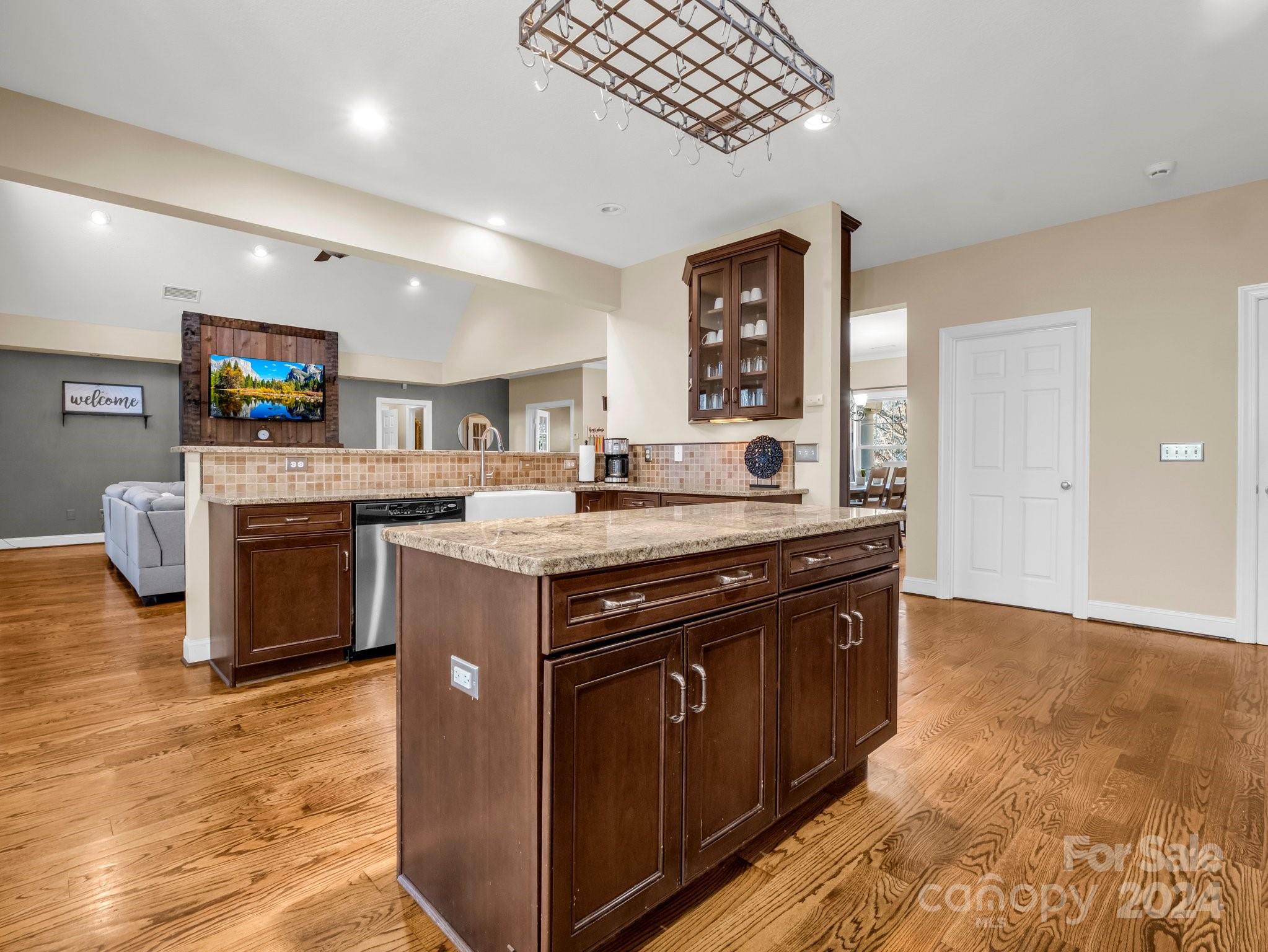 148 Courtland Court — Lake Lure