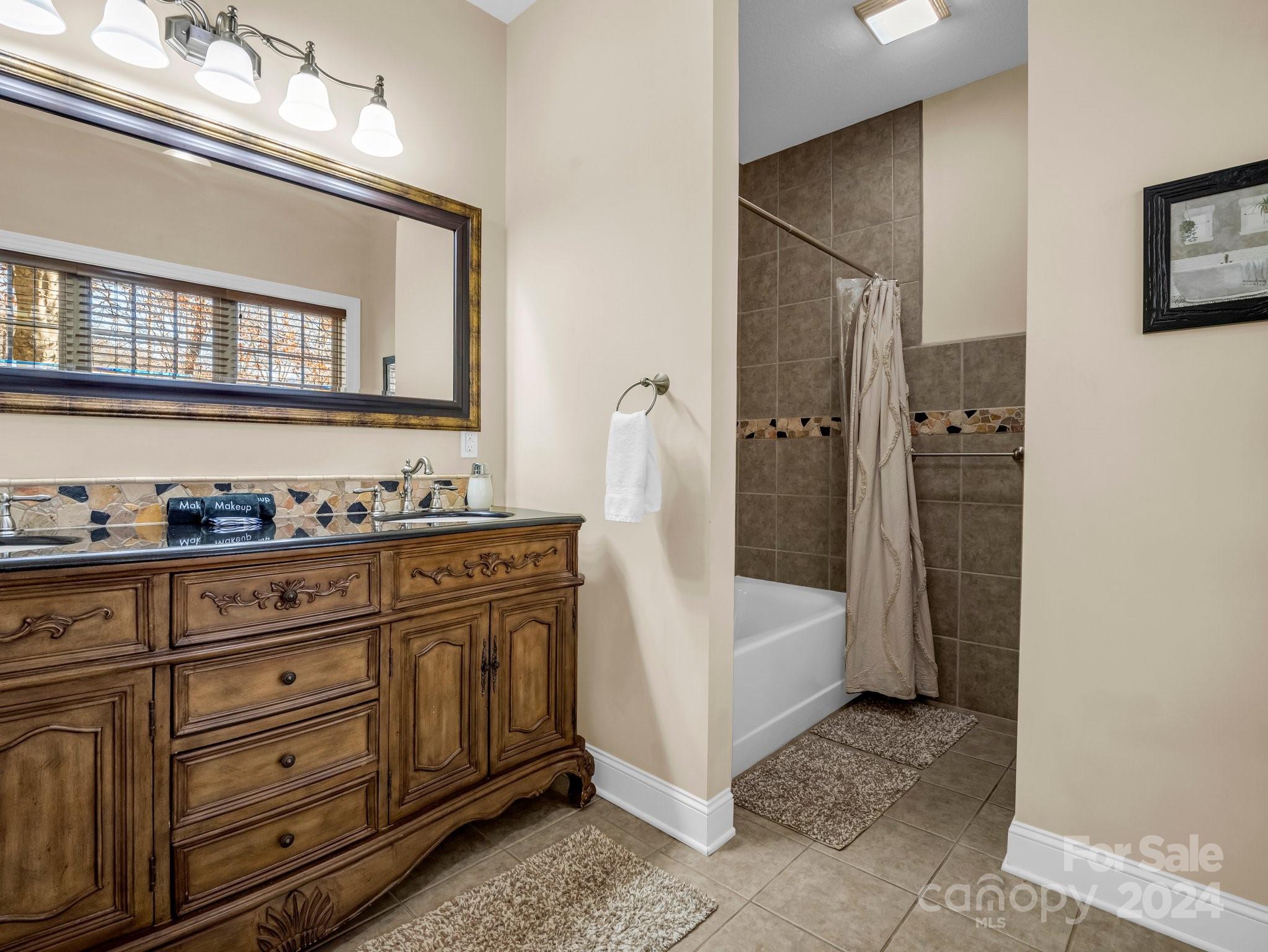 148 Courtland Court — Lake Lure