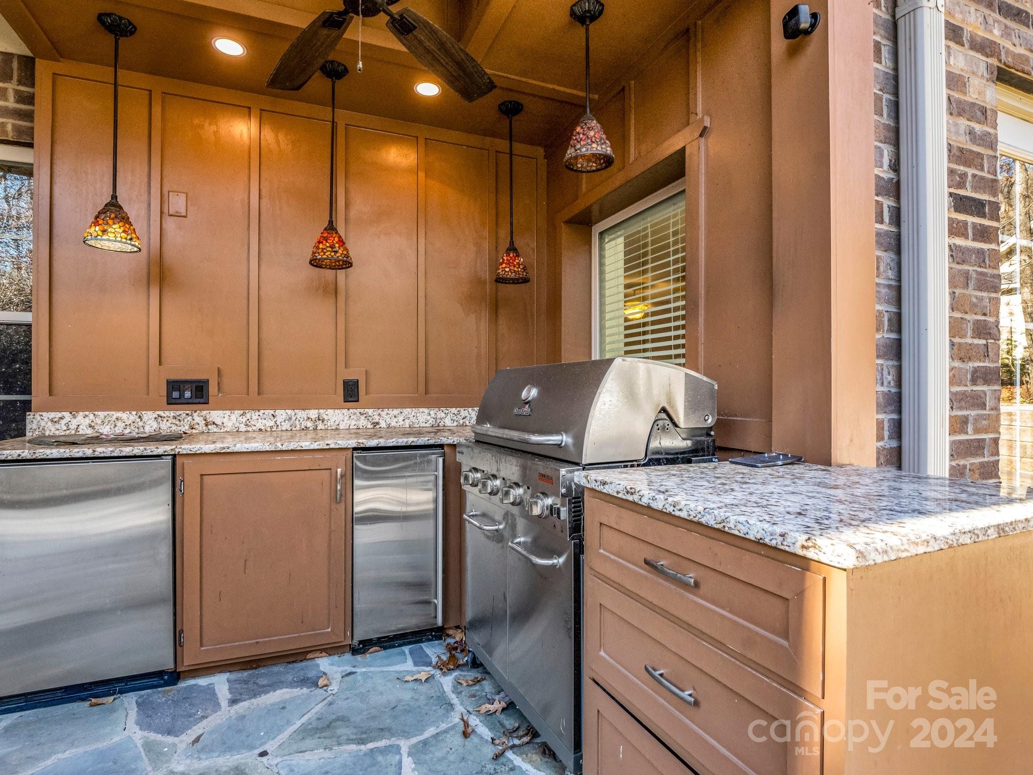 148 Courtland Court — Lake Lure
