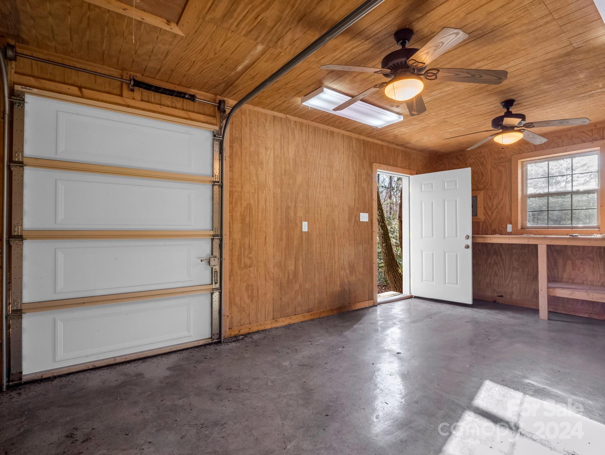 148 Courtland Court — Lake Lure