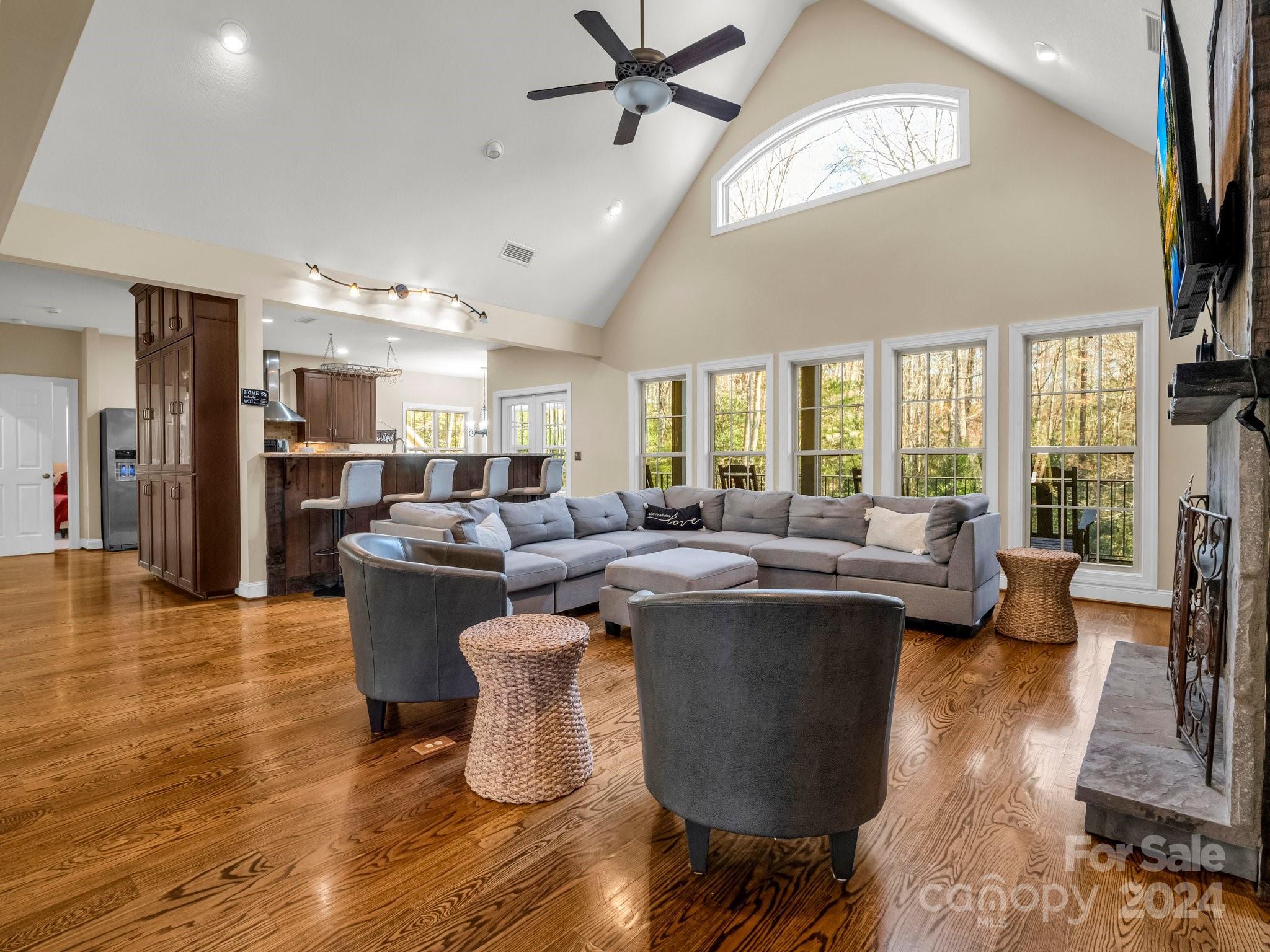 148 Courtland Court — Lake Lure