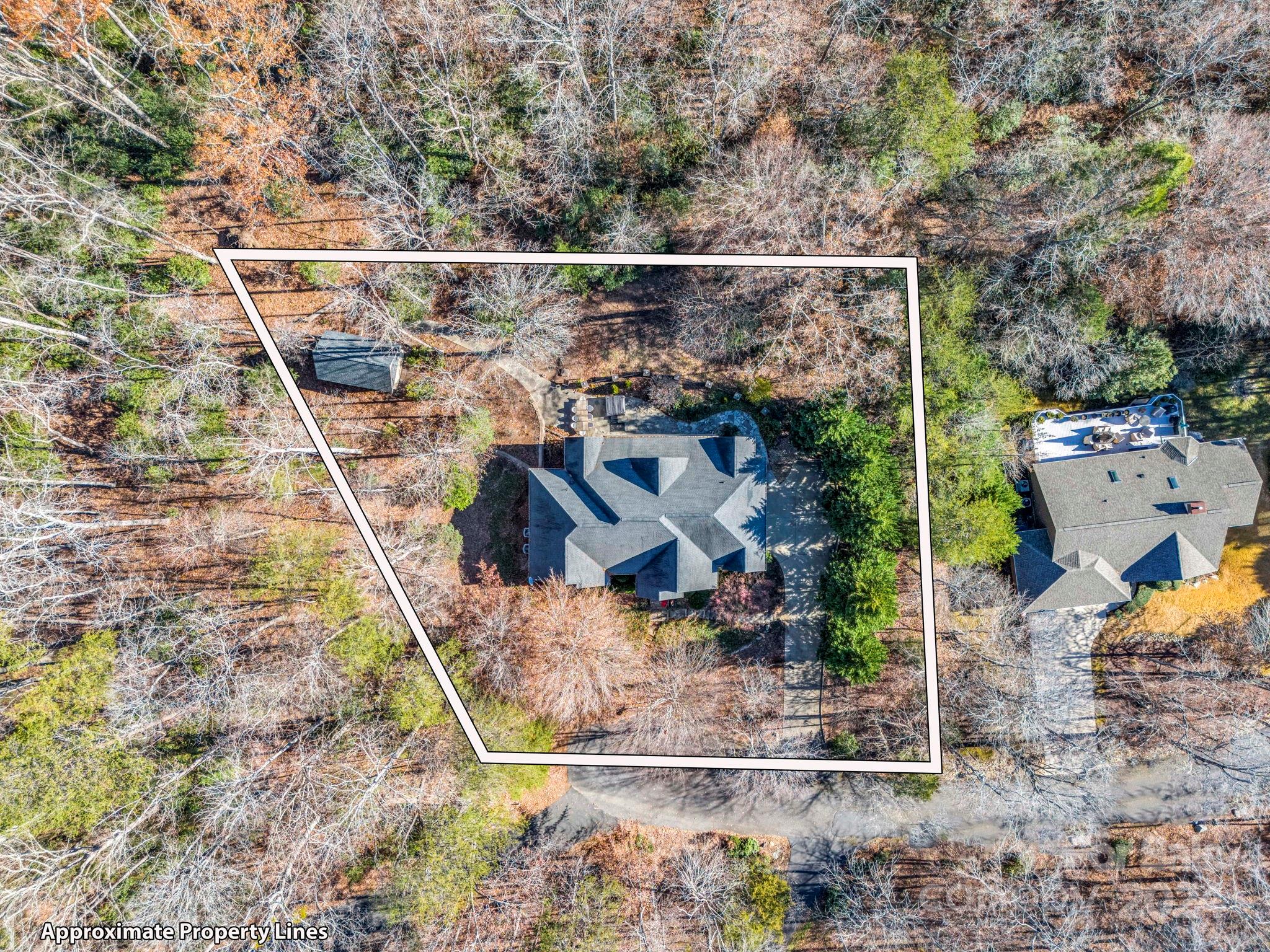 148 Courtland Court — Lake Lure
