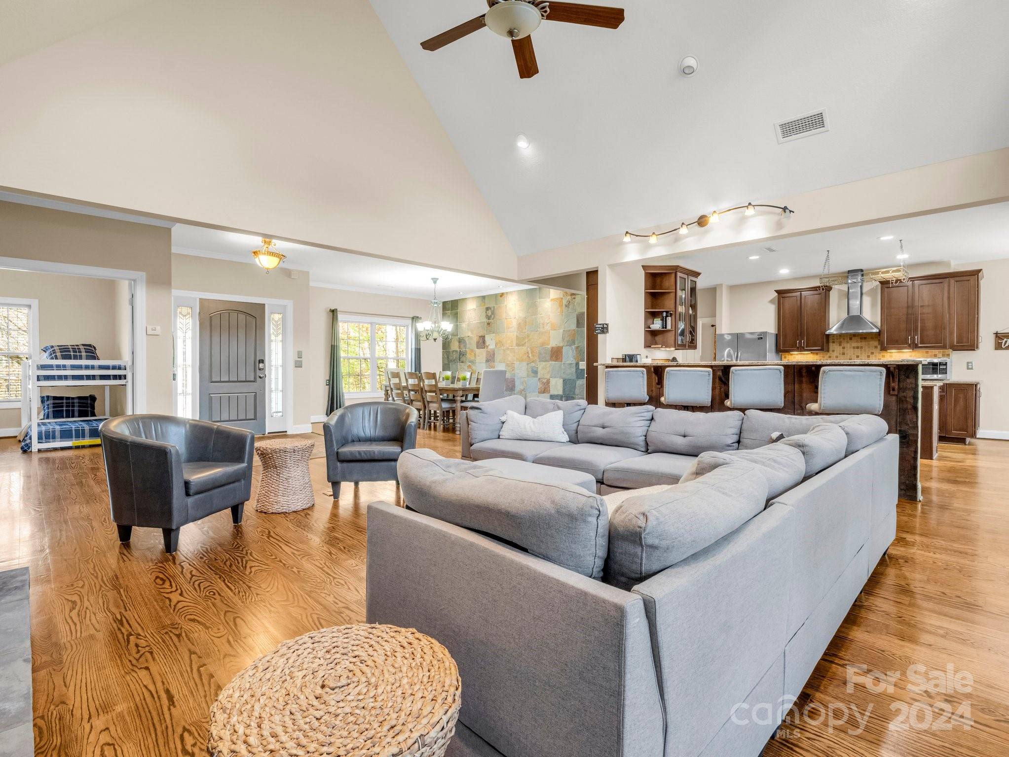 148 Courtland Court — Lake Lure