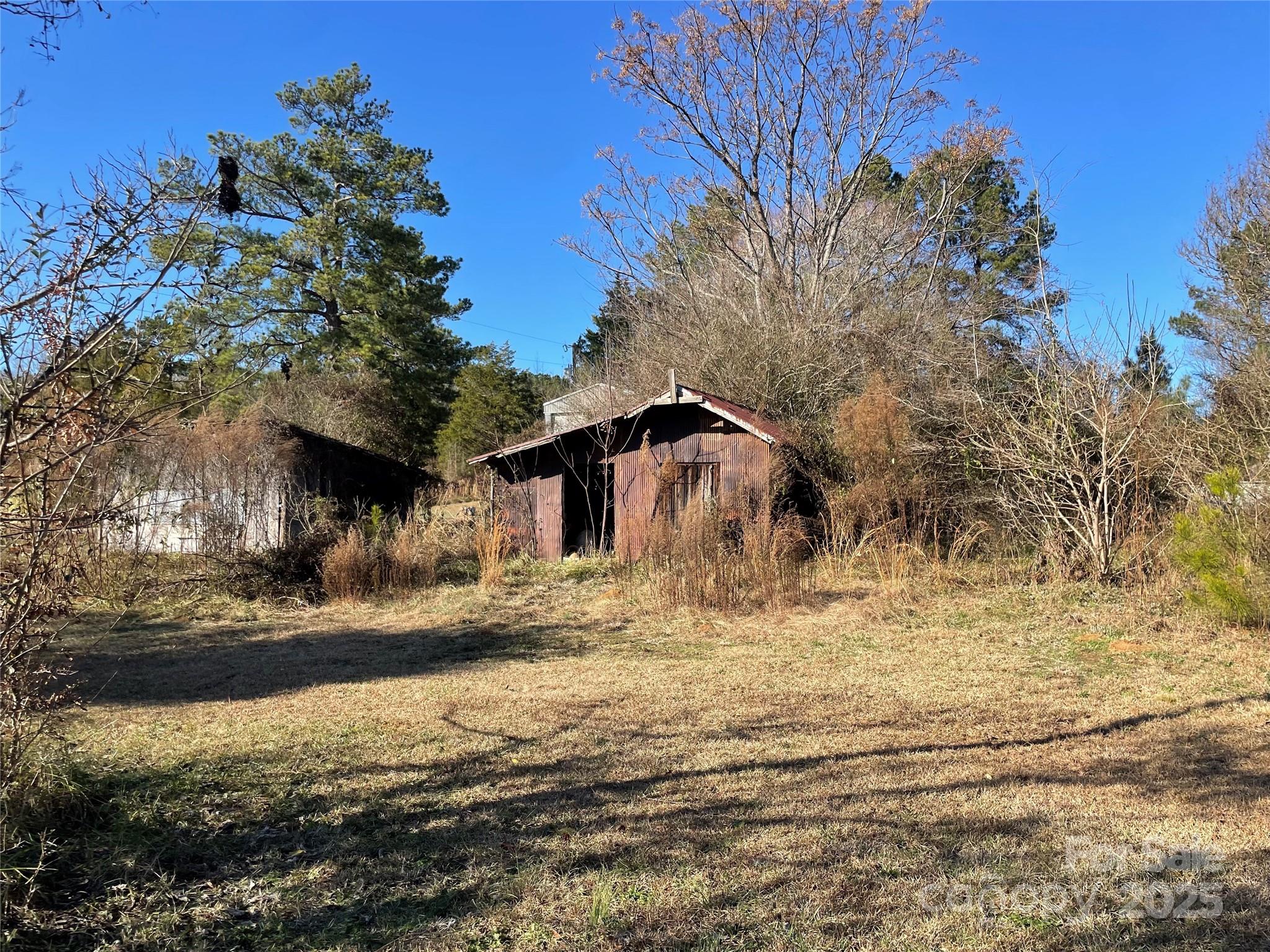 32 Tell Davidson Road — Chesterfield