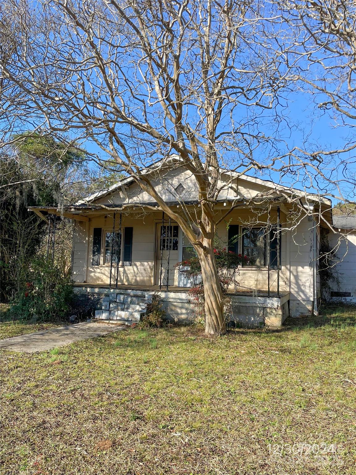 32 Tell Davidson Road — Chesterfield