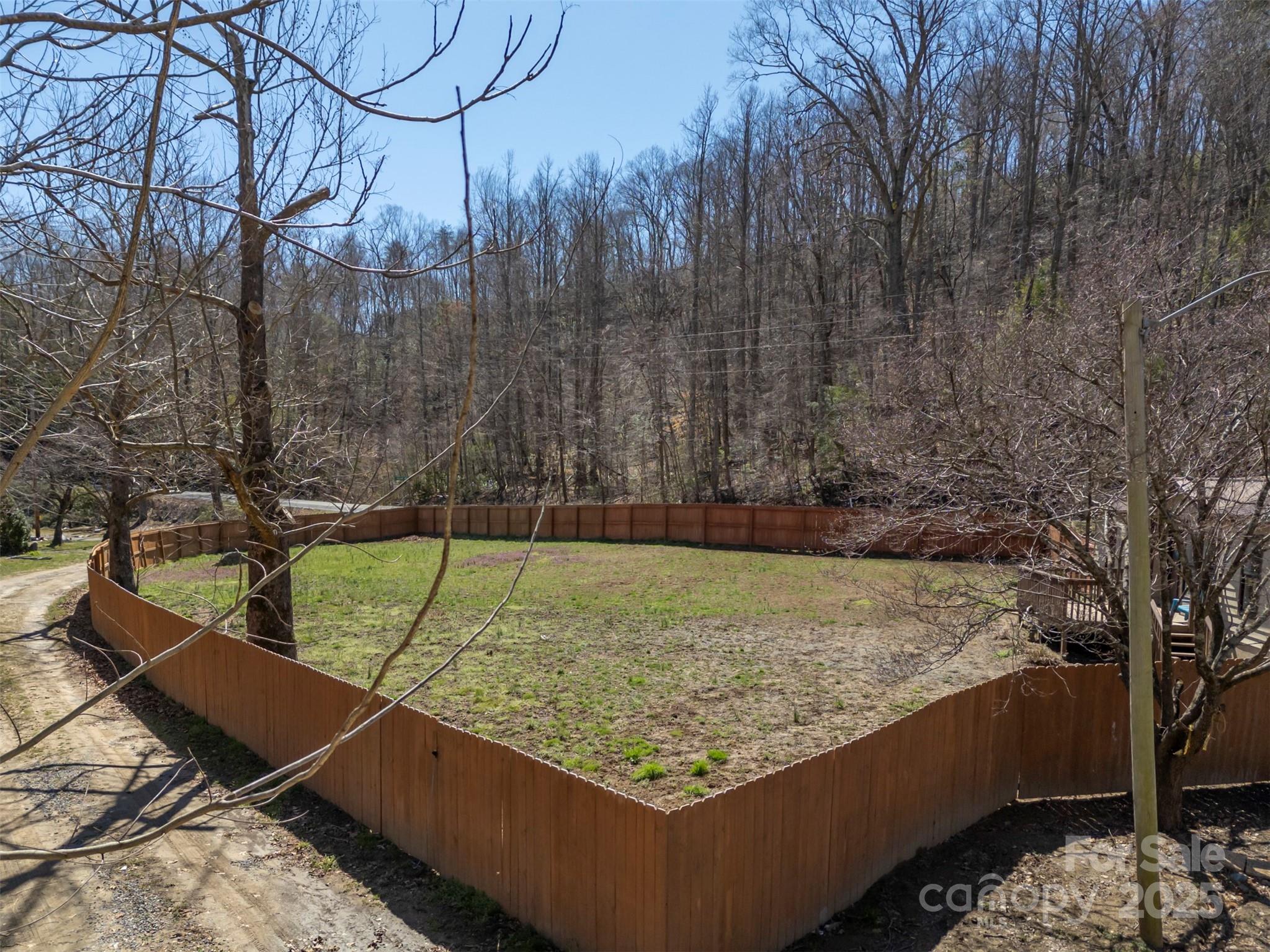 121 Julian Way — Lake Lure