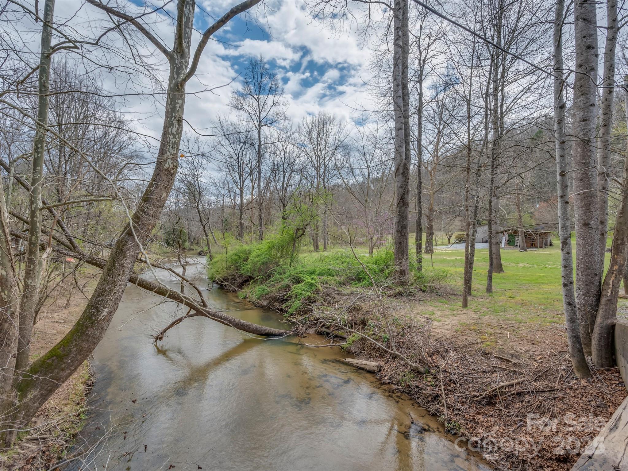 121 Julian Way — Lake Lure