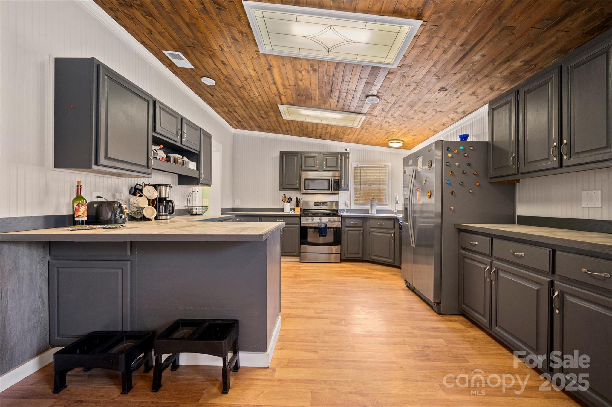 121 Julian Way — Lake Lure