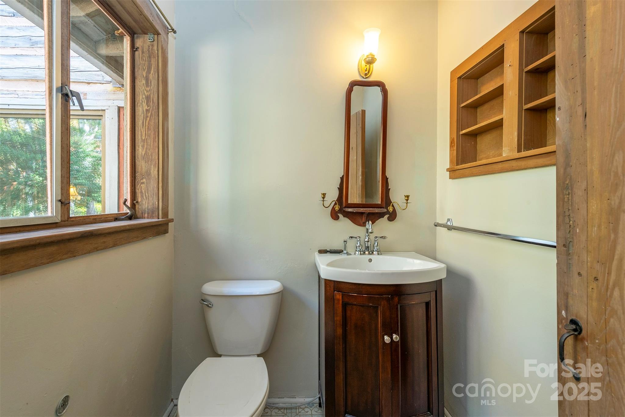 102 Weaver Mill Road — Columbus