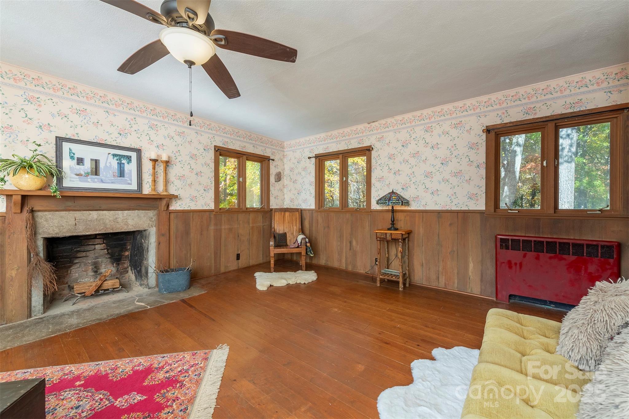 102 Weaver Mill Road — Columbus